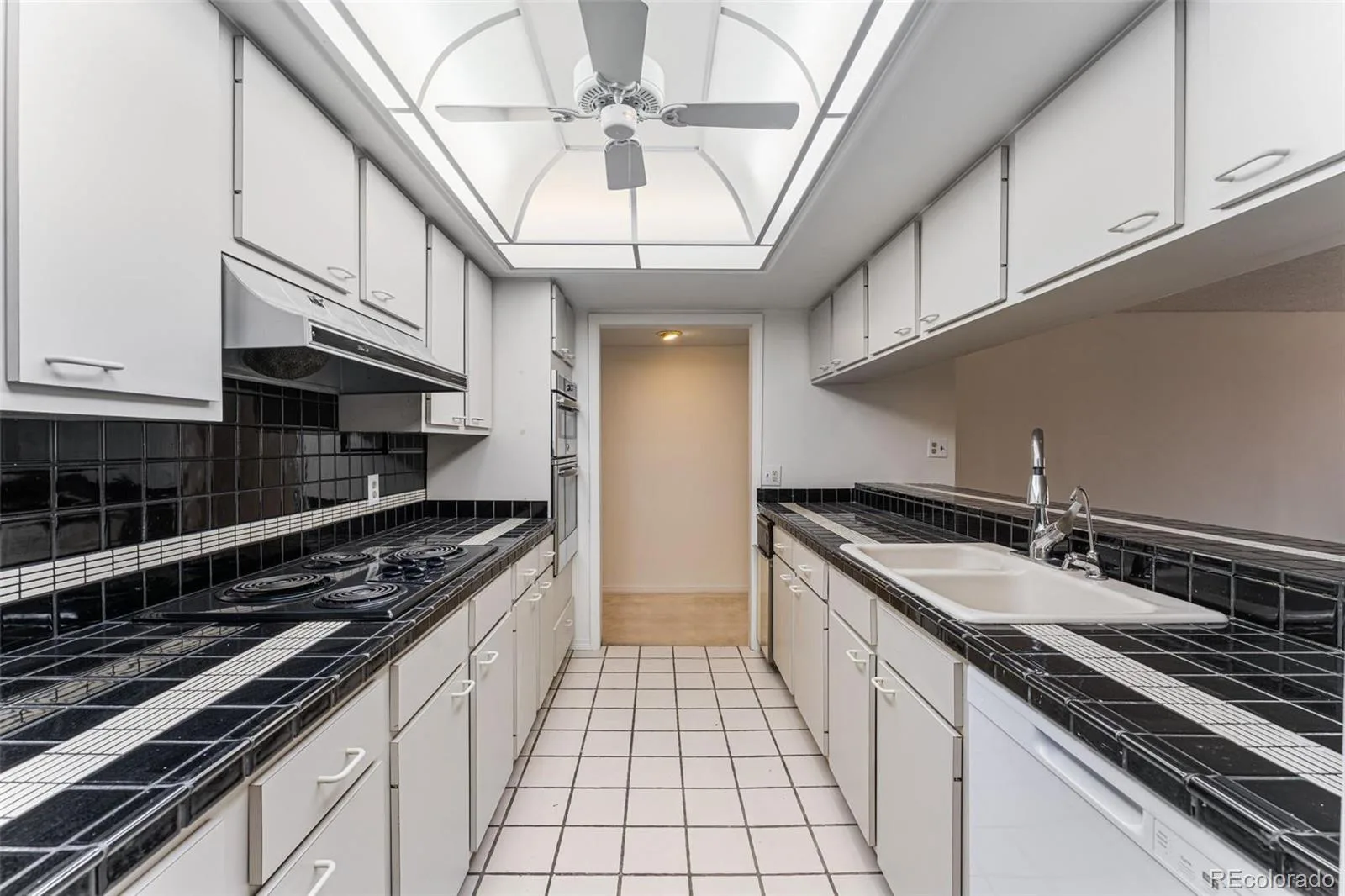 7000 E Quincy Avenue #204 #B Denver CO 80237 | MLS #REC3822731 09232026071427 1600 13