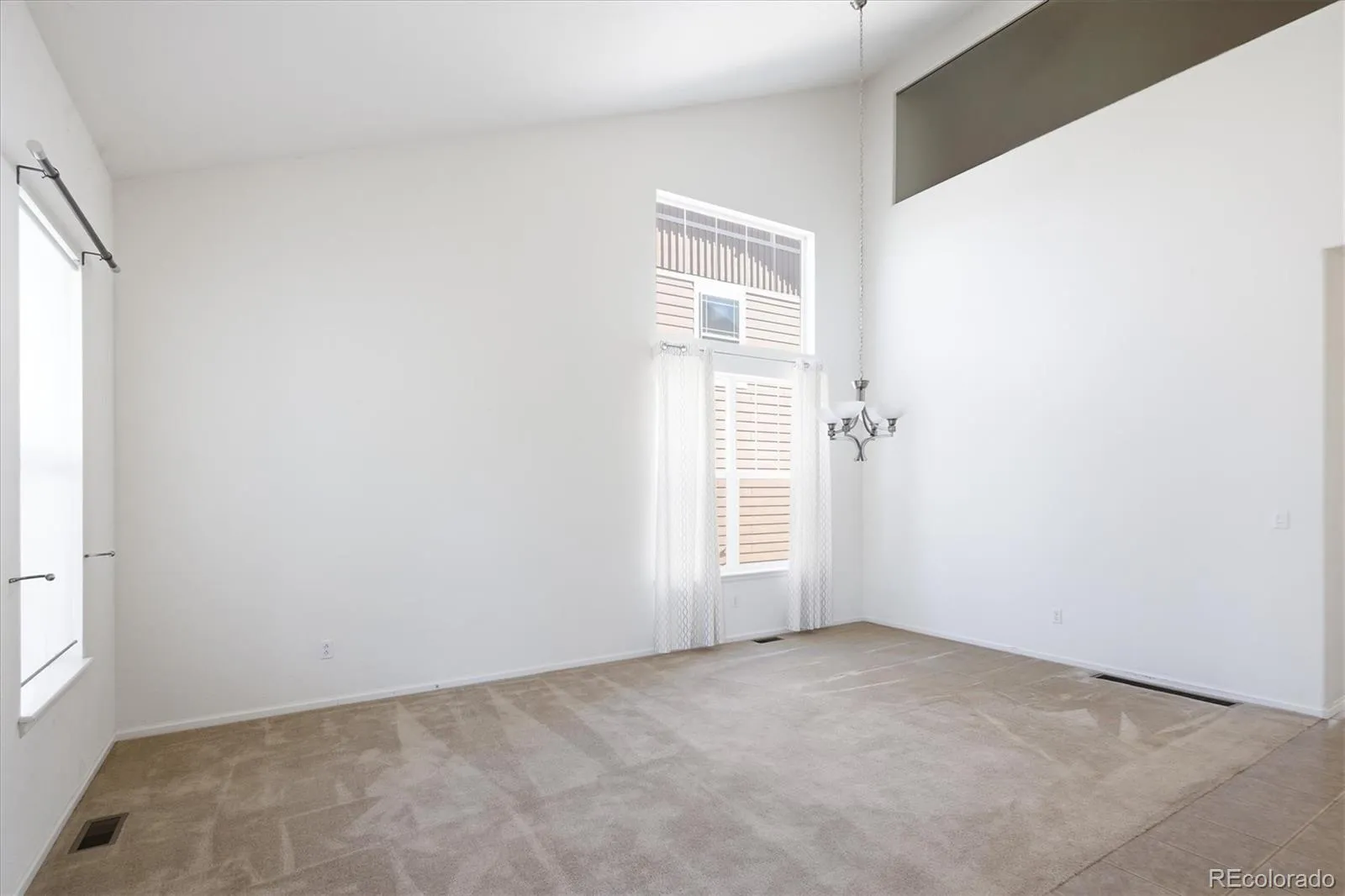 10508 Wagon Box Circle Highlands Ranch CO 80130 | MLS #REC3825811 04292026212226 1600 2
