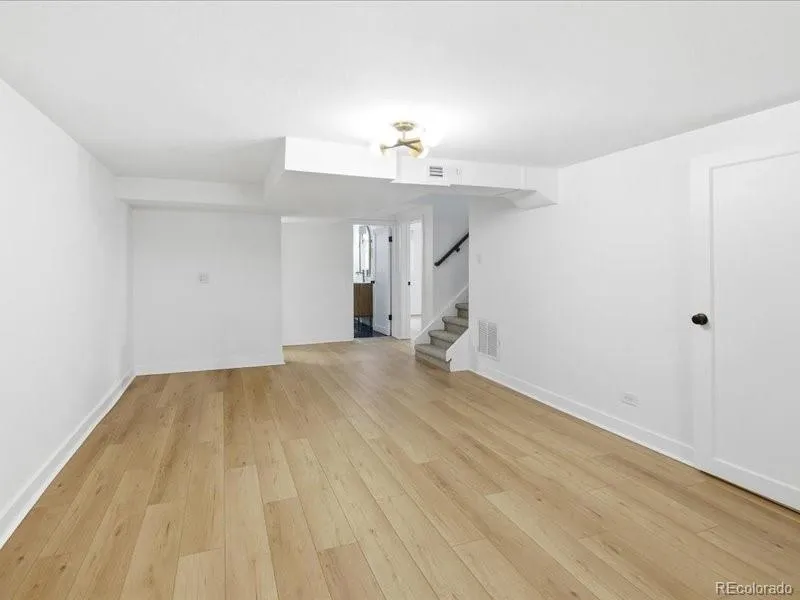 2918 S Ogden Street Englewood CO 80113 MLS #REC3825986 05122026190229 800 29