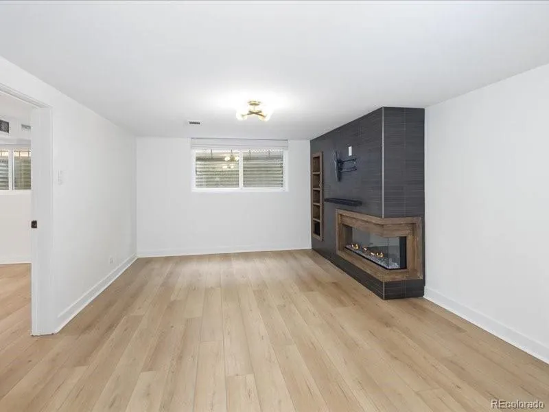 2918 S Ogden Street Englewood CO 80113 MLS #REC3825986 05122026190229 800 30