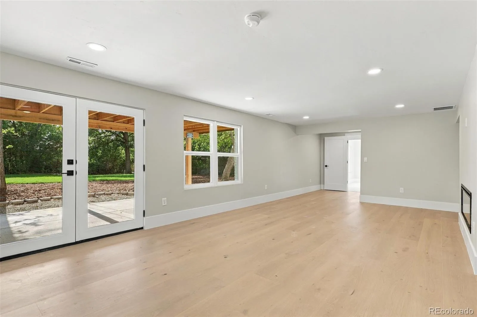 3051 Oak Street Denver CO 80215 | MLS #REC3826927 09242026153546 1600 25