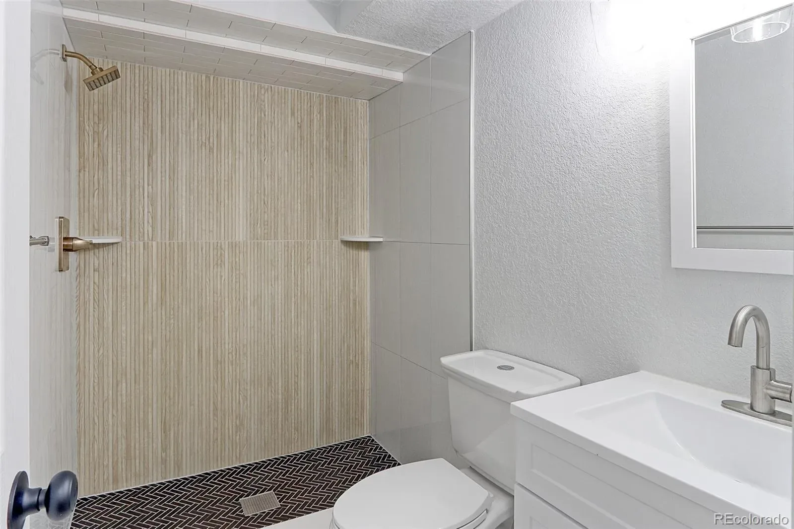 03092026160852 1600 25