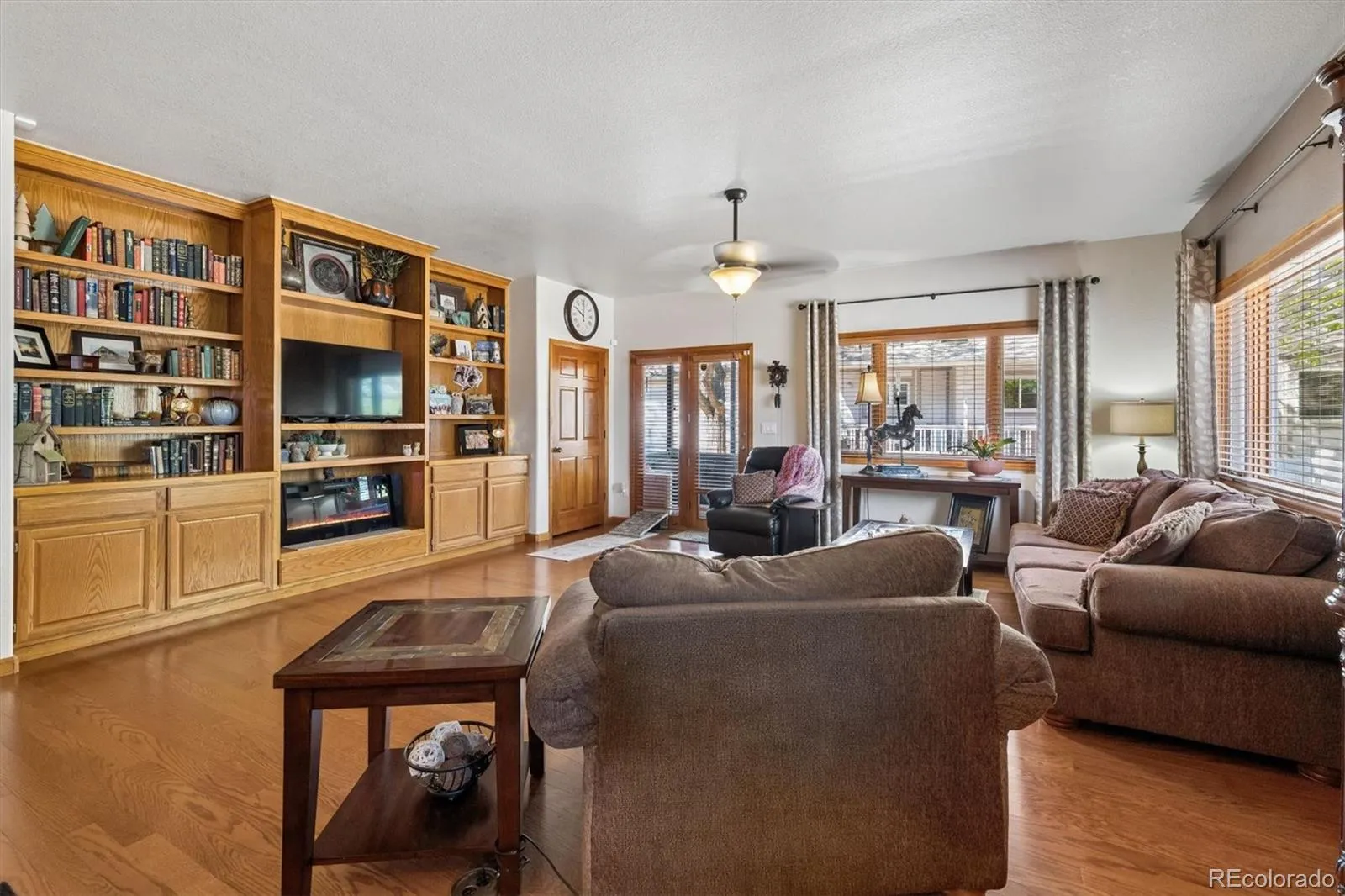 33 Sandra Lane Broomfield CO 80020 MLS #REC3830326 05082026153704 1600 10