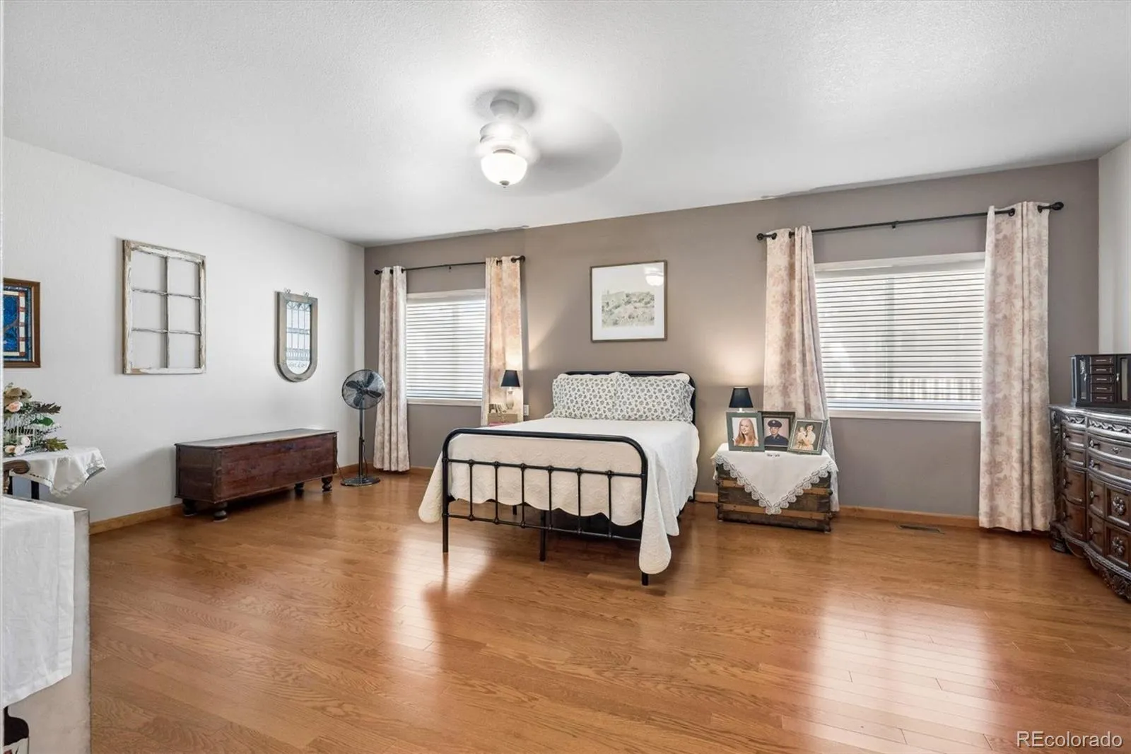 33 Sandra Lane Broomfield CO 80020 MLS #REC3830326 05082026153704 1600 15