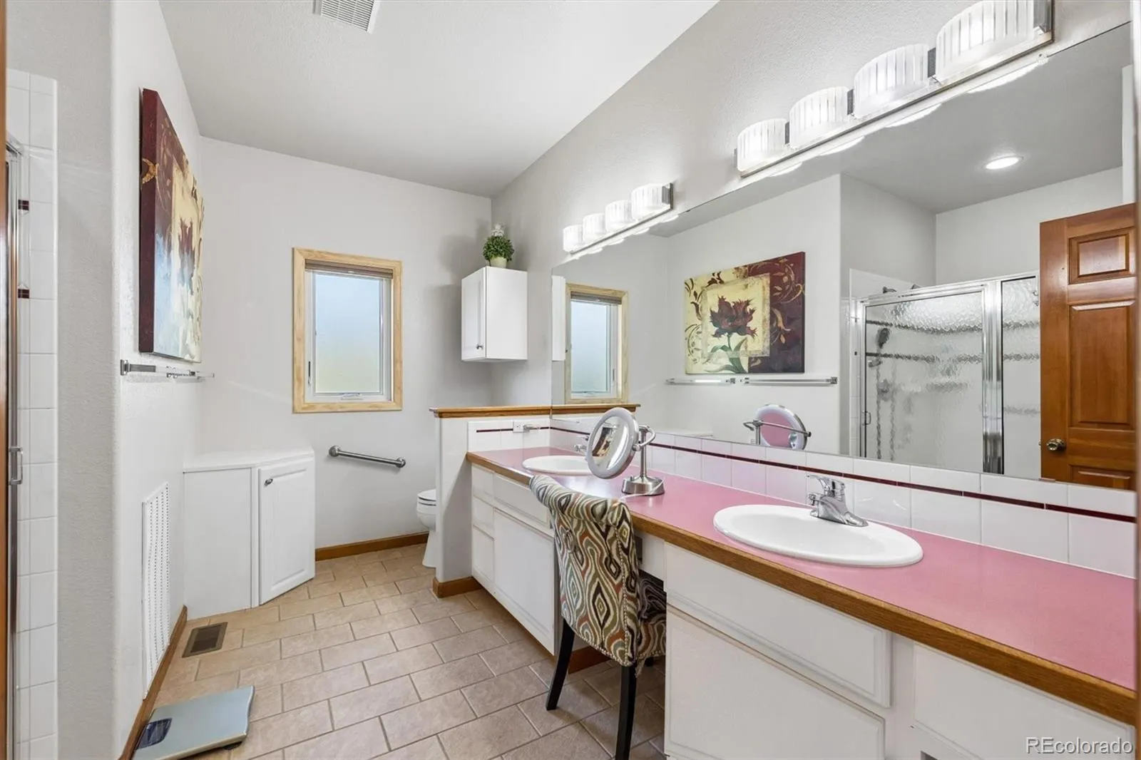 33 Sandra Lane Broomfield CO 80020 MLS #REC3830326 05082026153704 1600 17