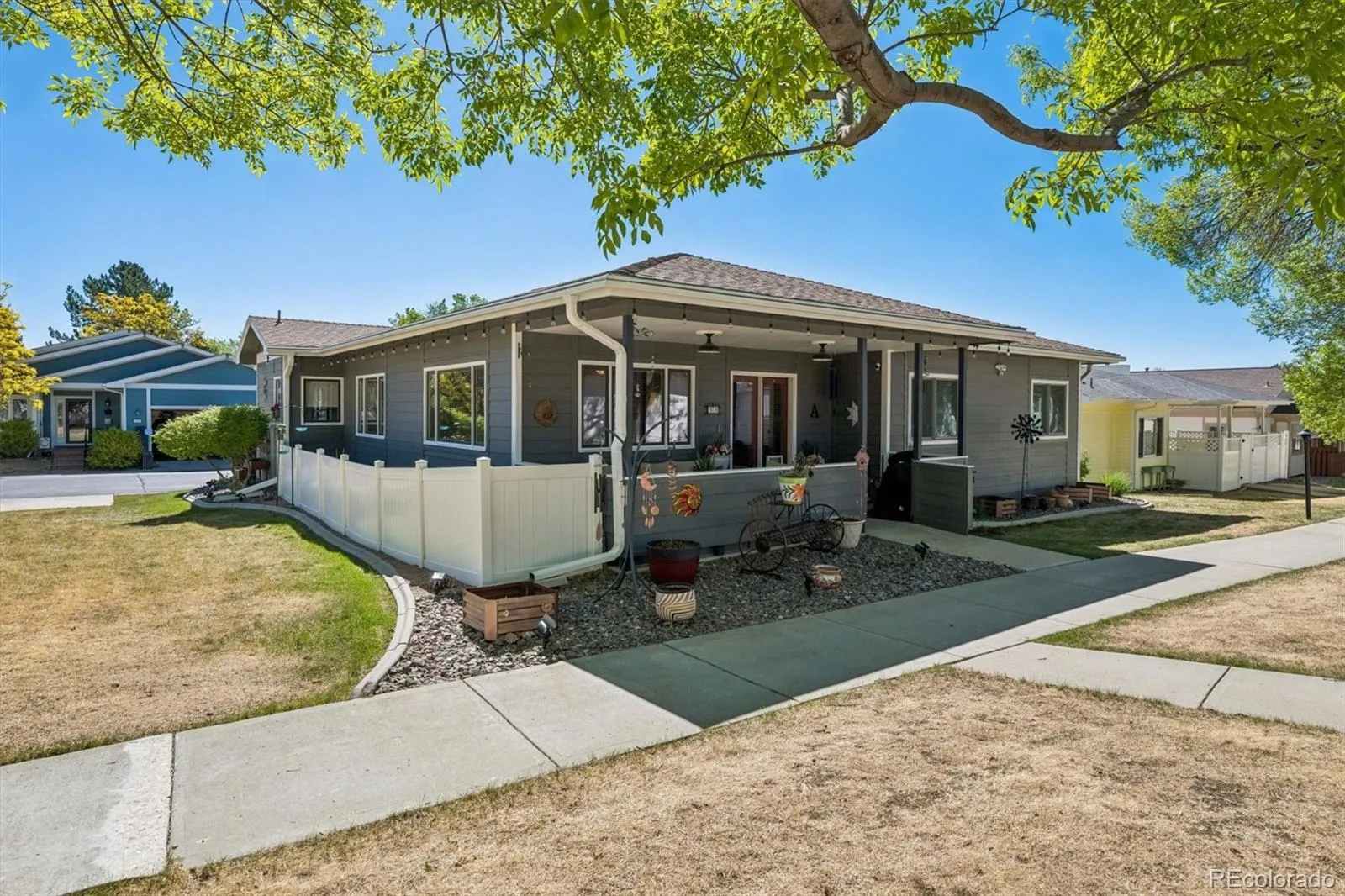 33 Sandra Lane Broomfield CO 80020 MLS #REC3830326 05082026153704 1600 20