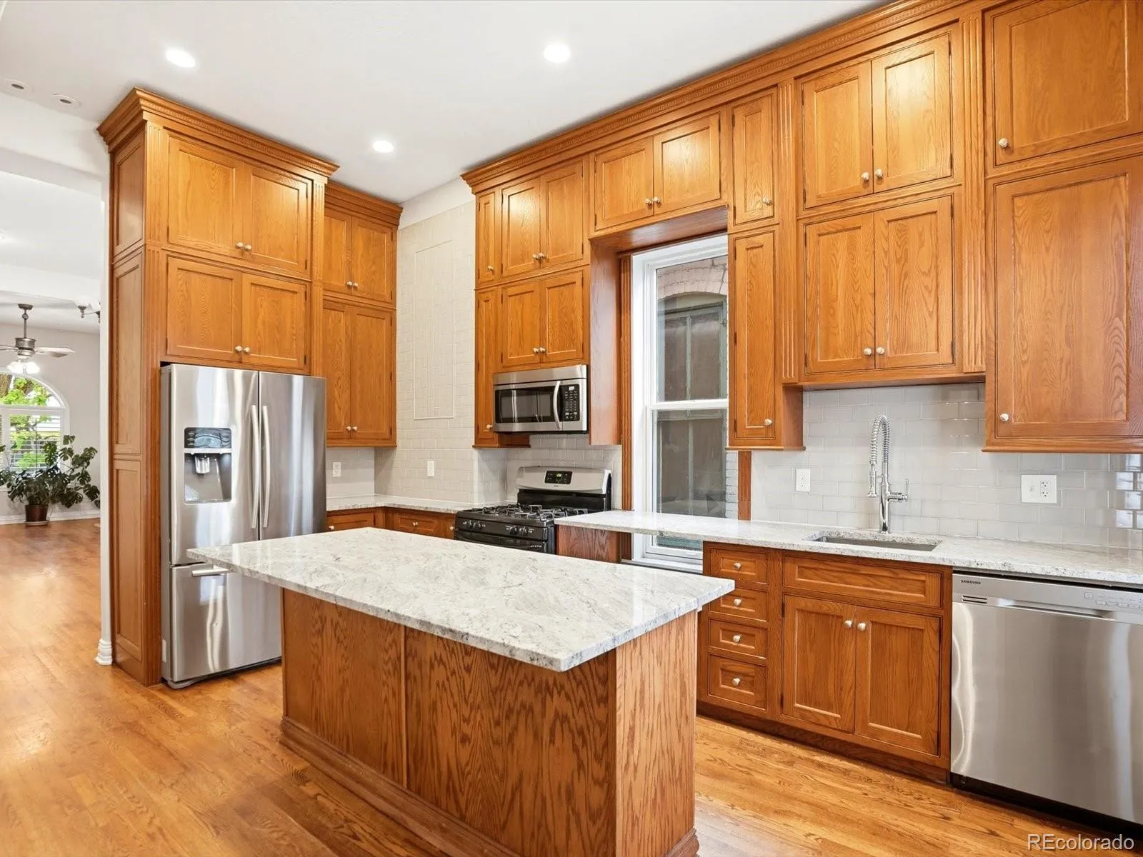 2440 Stout Street Denver CO 80205 MLS #REC3832341 05132026205425 1600 12