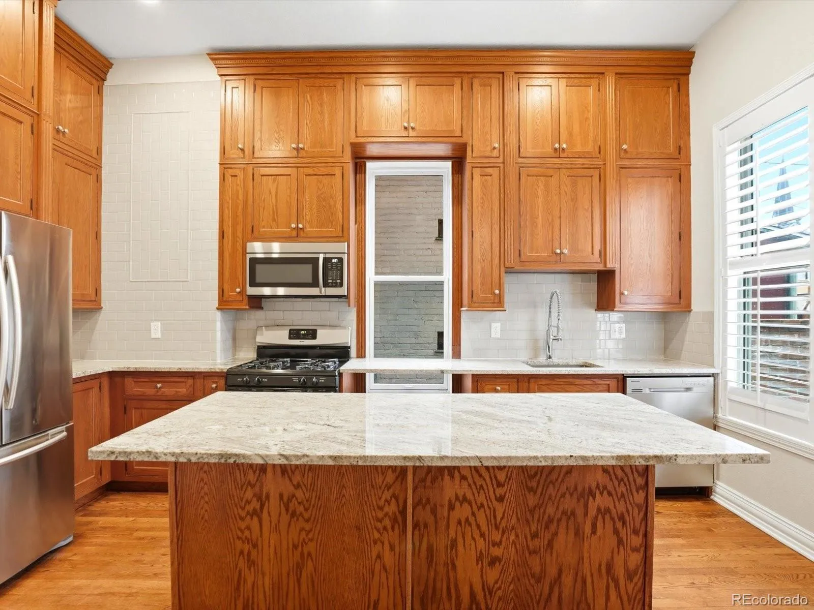 2440 Stout Street Denver CO 80205 MLS #REC3832341 05132026205425 1600 14