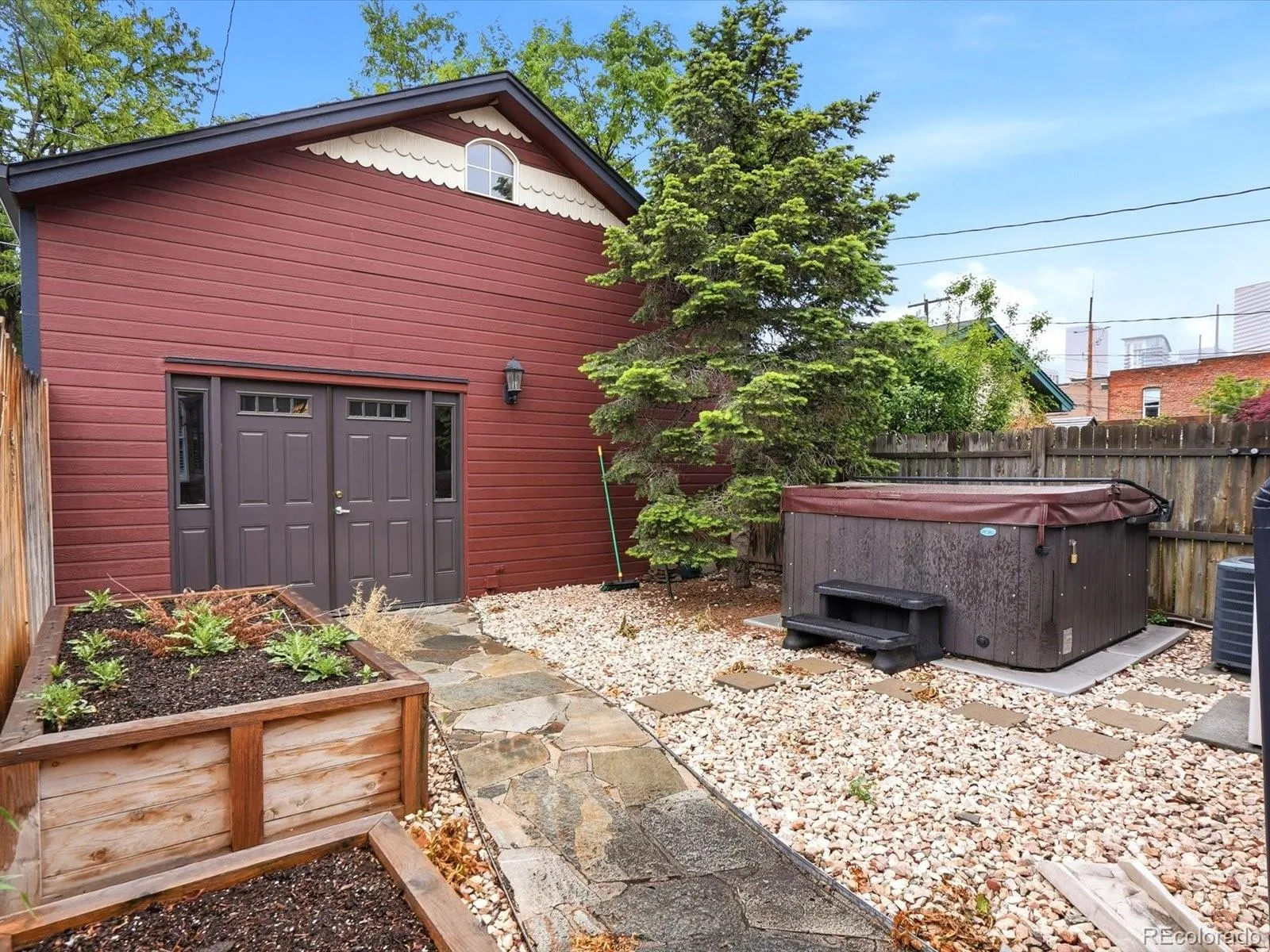 2440 Stout Street Denver CO 80205 MLS #REC3832341 05132026205425 1600 45