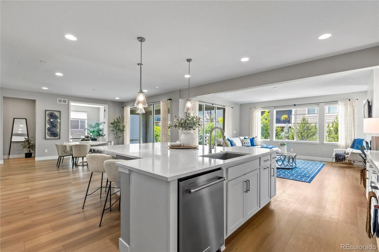 6485 Saddlesmith Street Castle Pines CO 80108 | MLS #REC3836399 08012026154504 1600 12