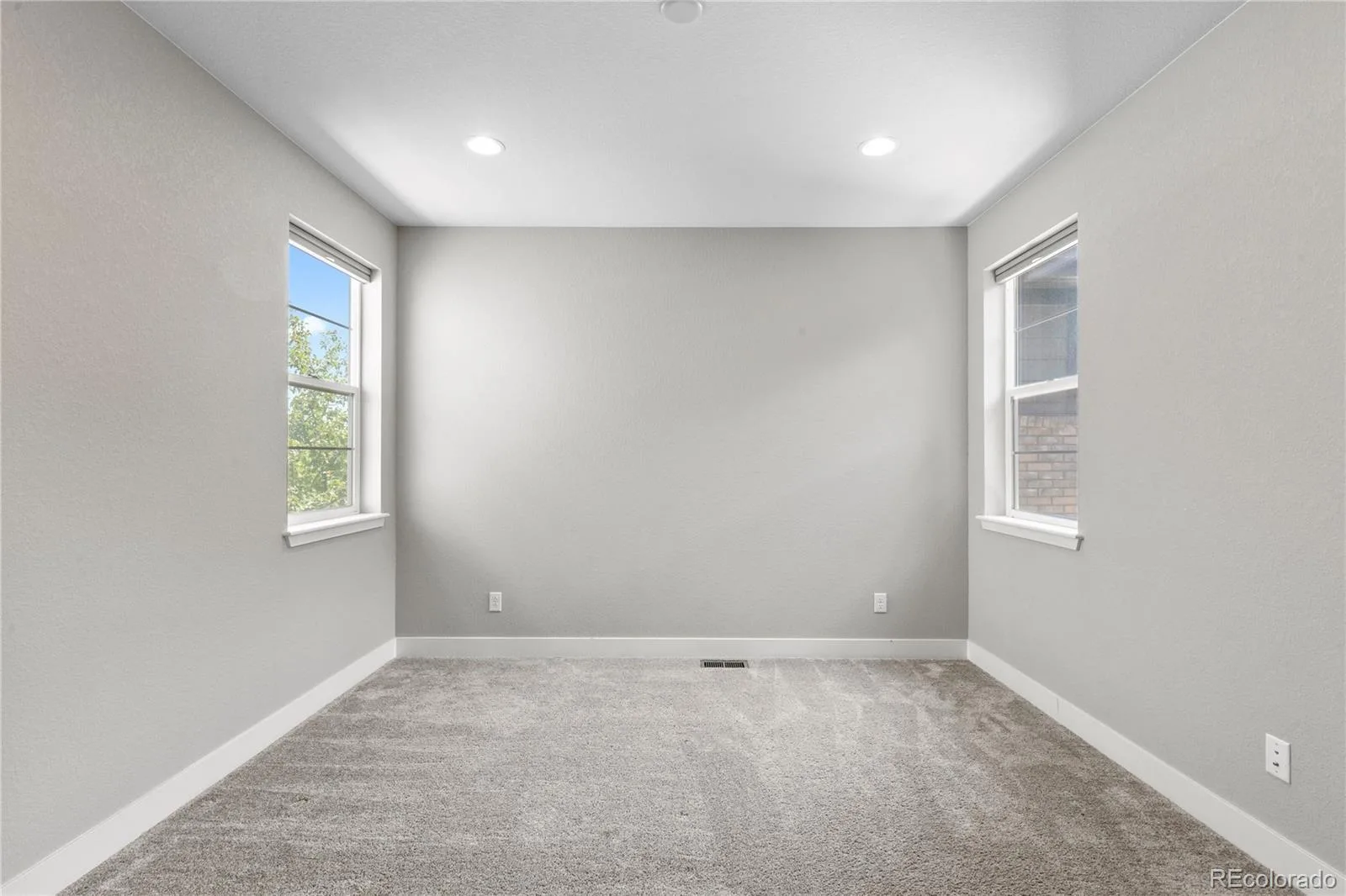 6485 Saddlesmith Street Castle Pines CO 80108 | MLS #REC3836399 08012026154504 1600 24