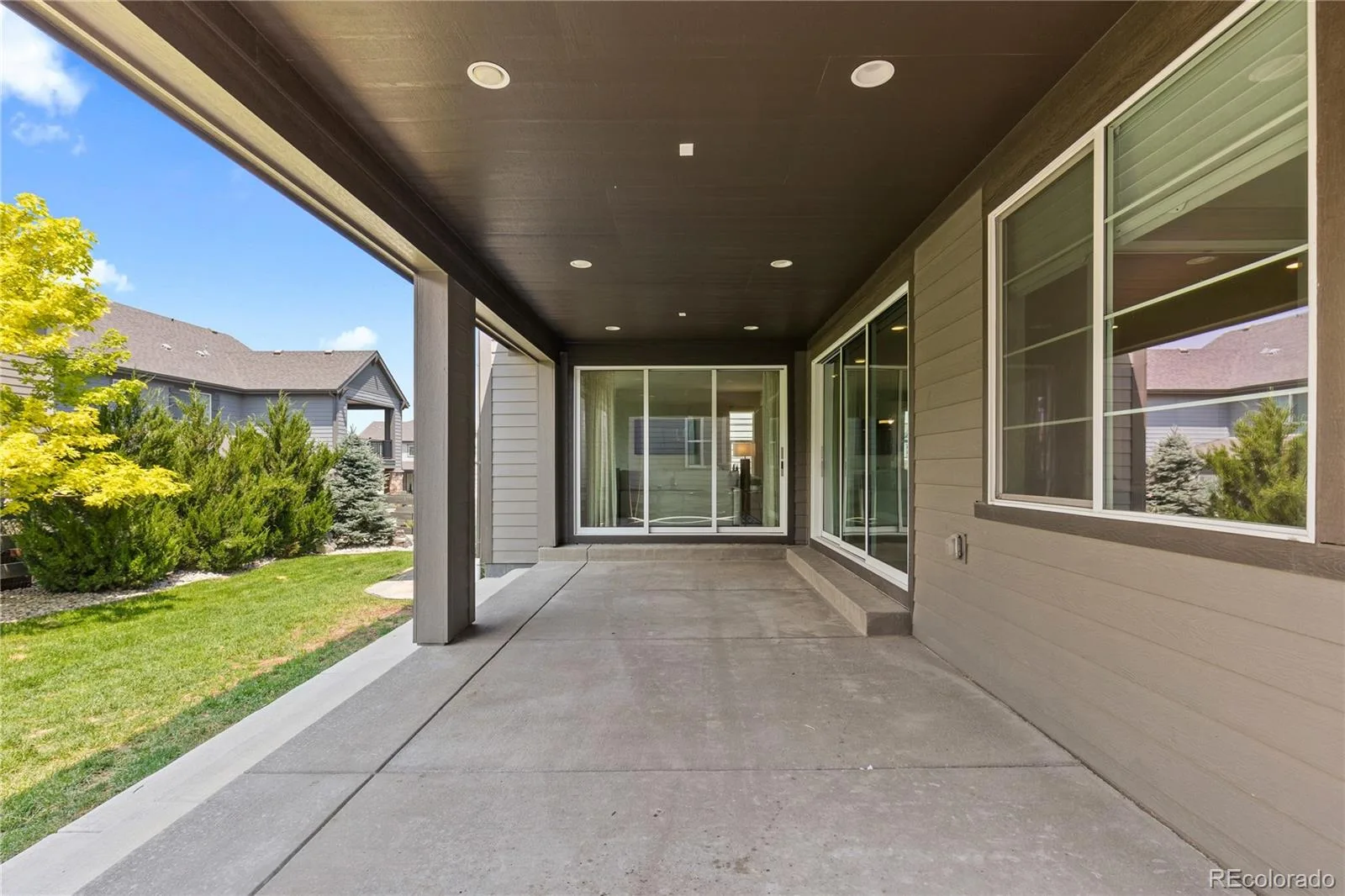 6485 Saddlesmith Street Castle Pines CO 80108 | MLS #REC3836399 08012026154504 1600 30