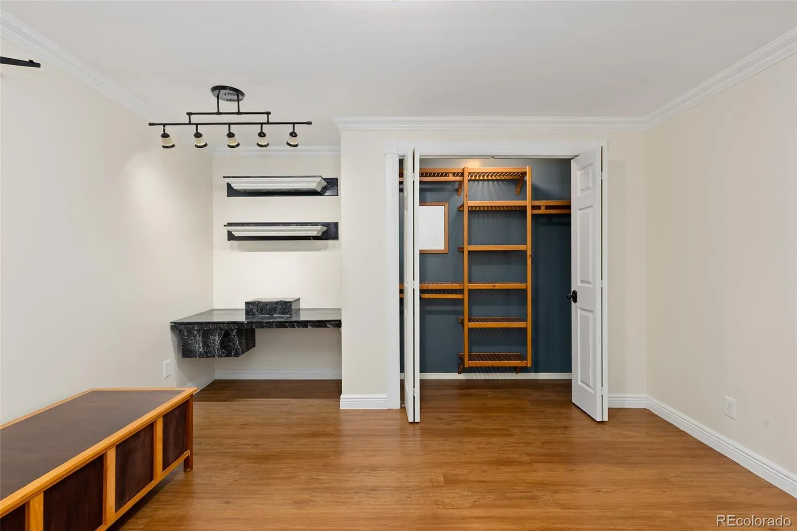 04092026125153 1600 32