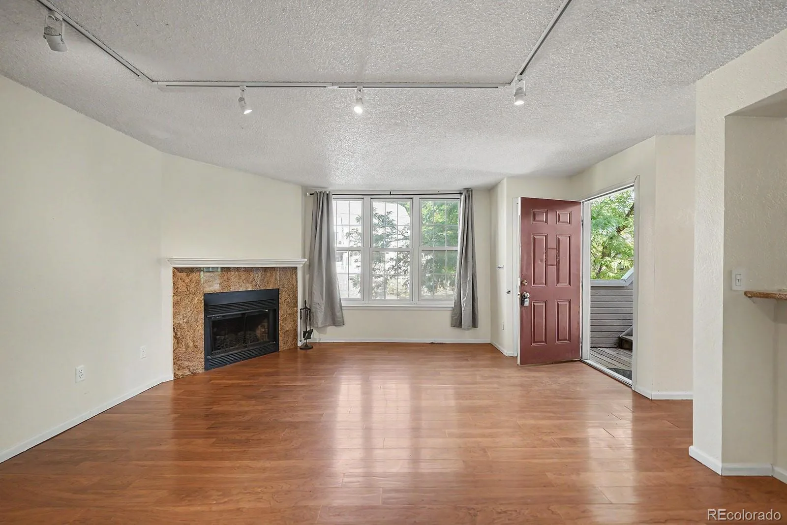 5755 W Atlantic Place #202 Lakewood CO 80227 | MLS #REC3839214 06272026185058 1600 3