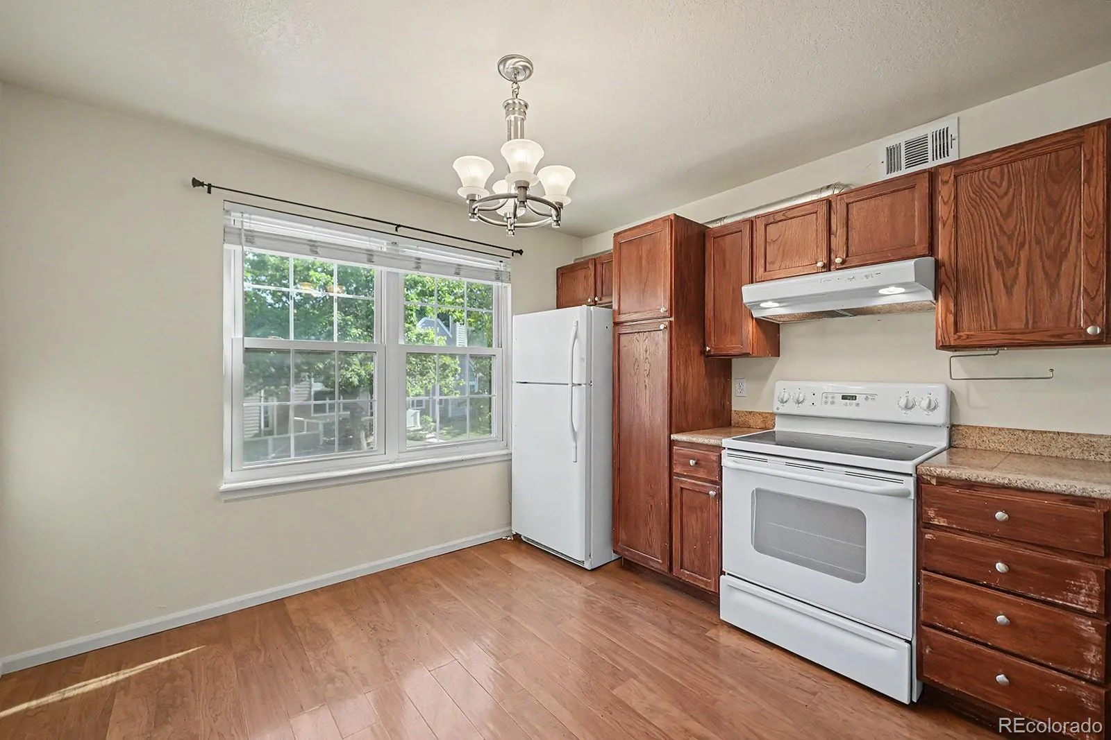 5755 W Atlantic Place #202 Lakewood CO 80227 | MLS #REC3839214 06272026185058 1600 6