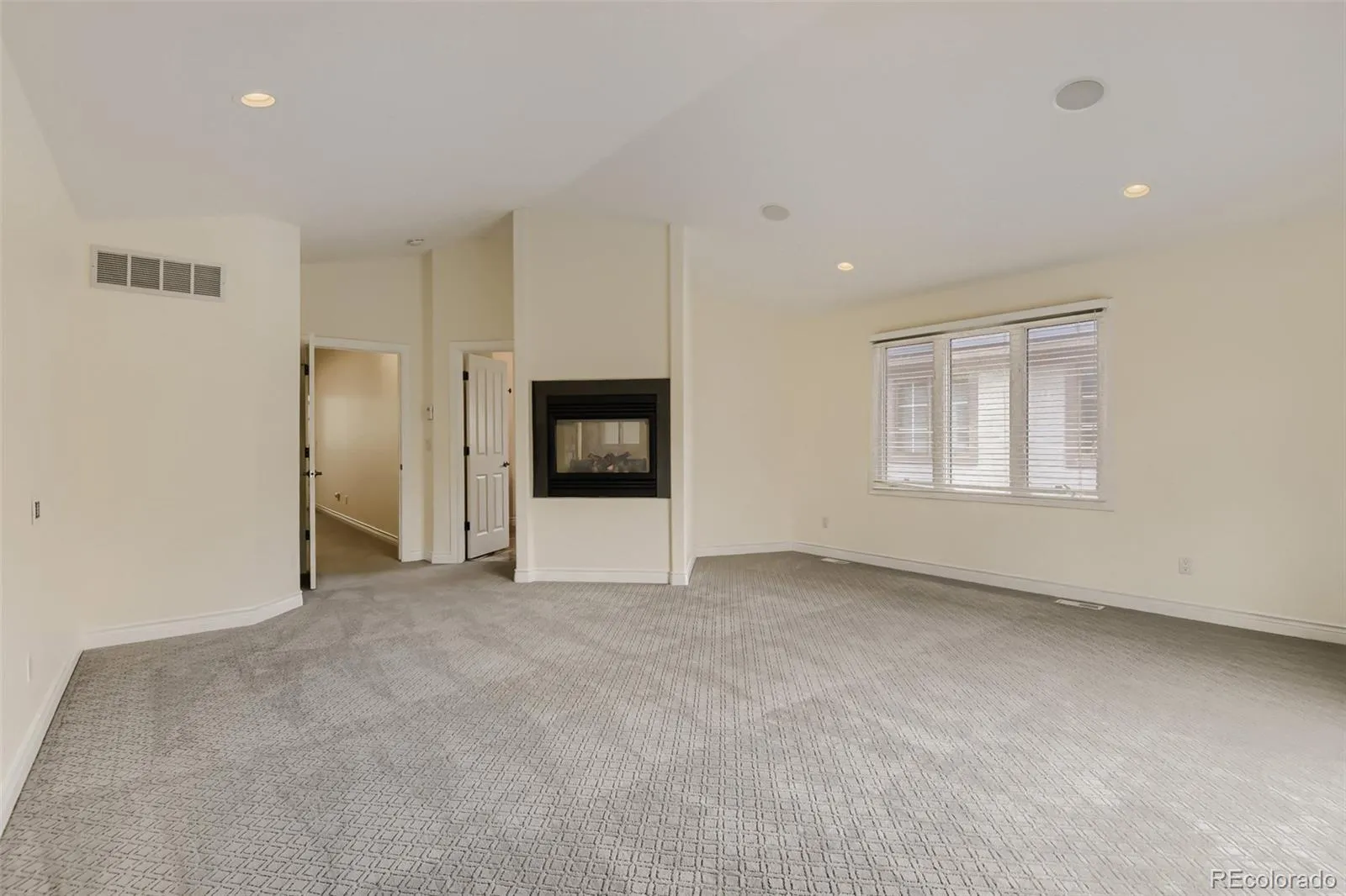 04032026215425 1600 18