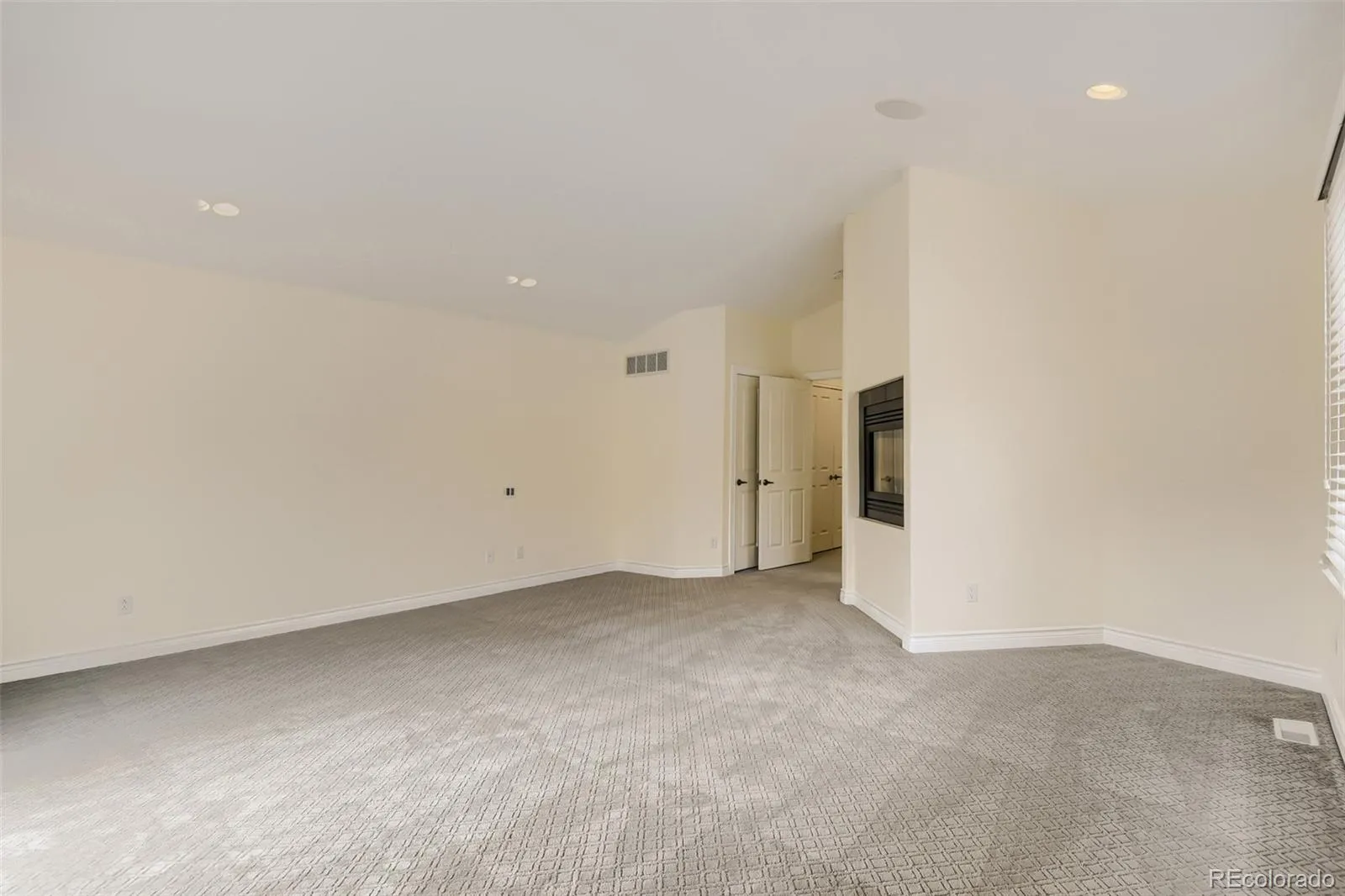 04032026215425 1600 19