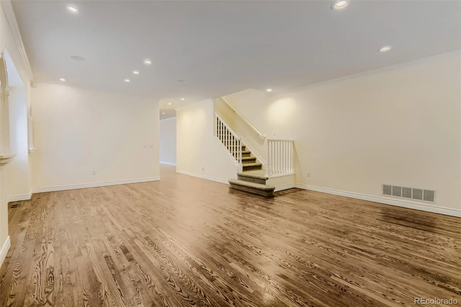 04032026215425 1600 3