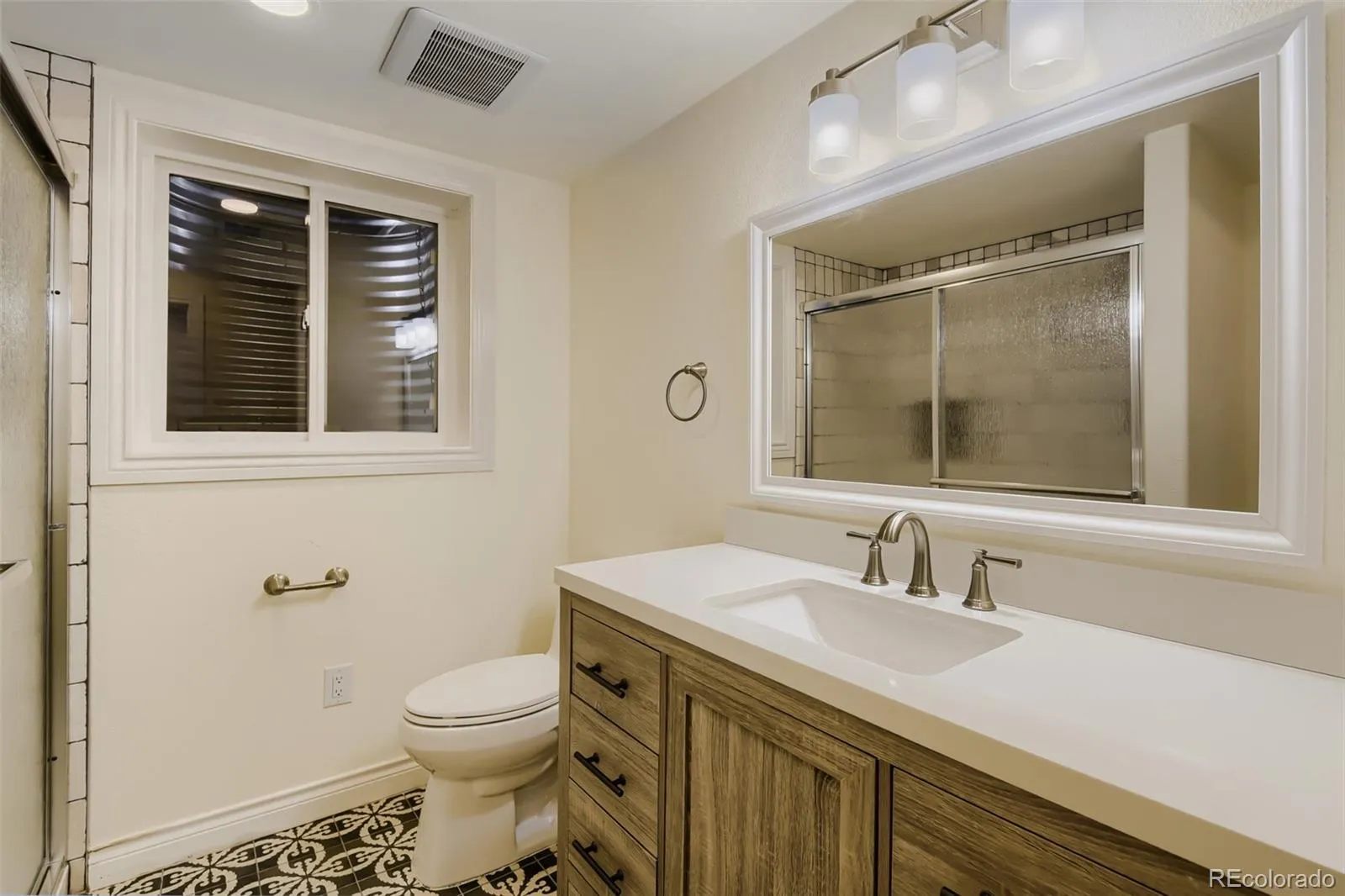 04032026215425 1600 37