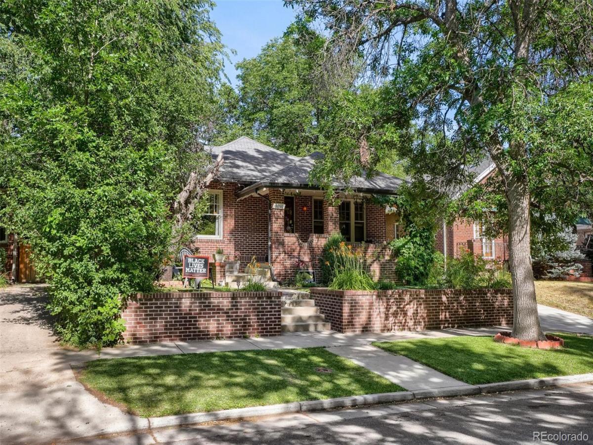 2056 Forest Street Denver CO 80207 | MLS #REC3839324 MLS #REC3839324 image #0
