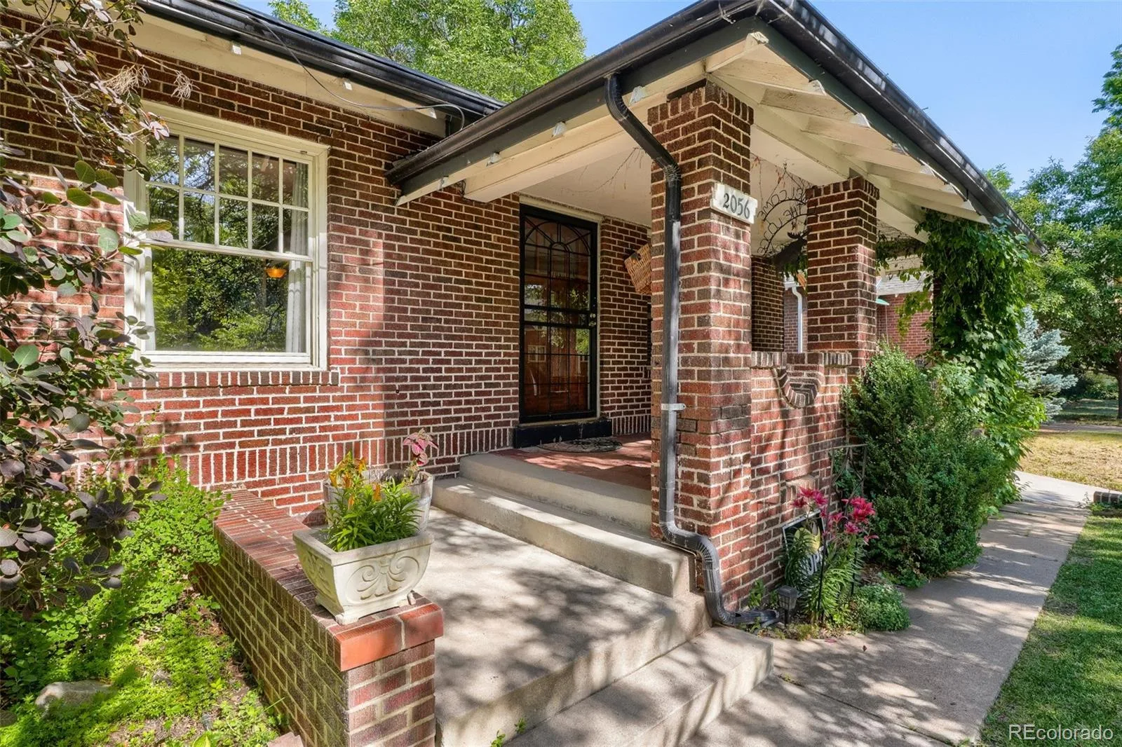 2056 Forest Street Denver CO 80207 MLS #REC3839324 07012026145859 1600 1