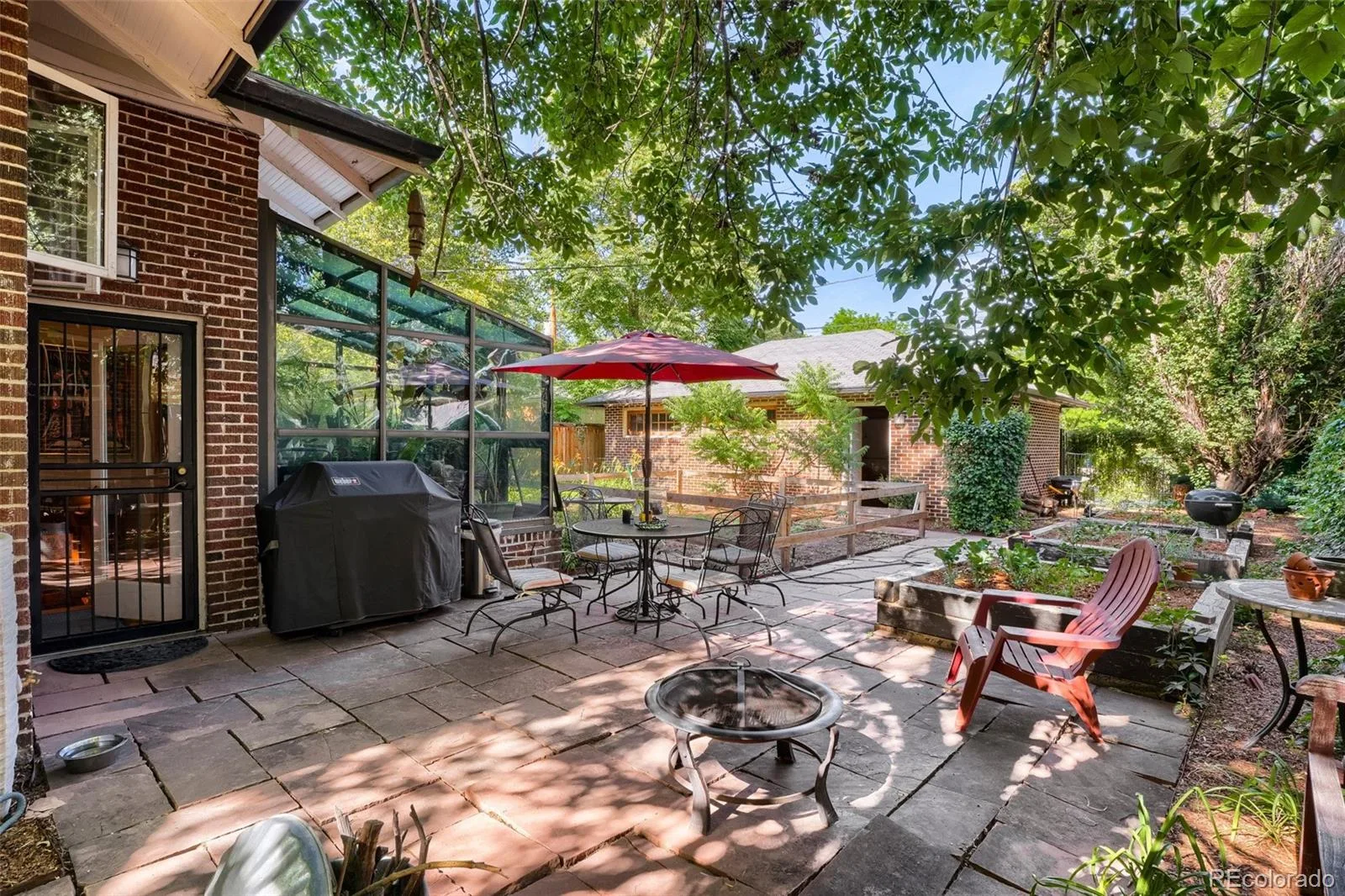2056 Forest Street Denver CO 80207 MLS #REC3839324 07012026145859 1600 23