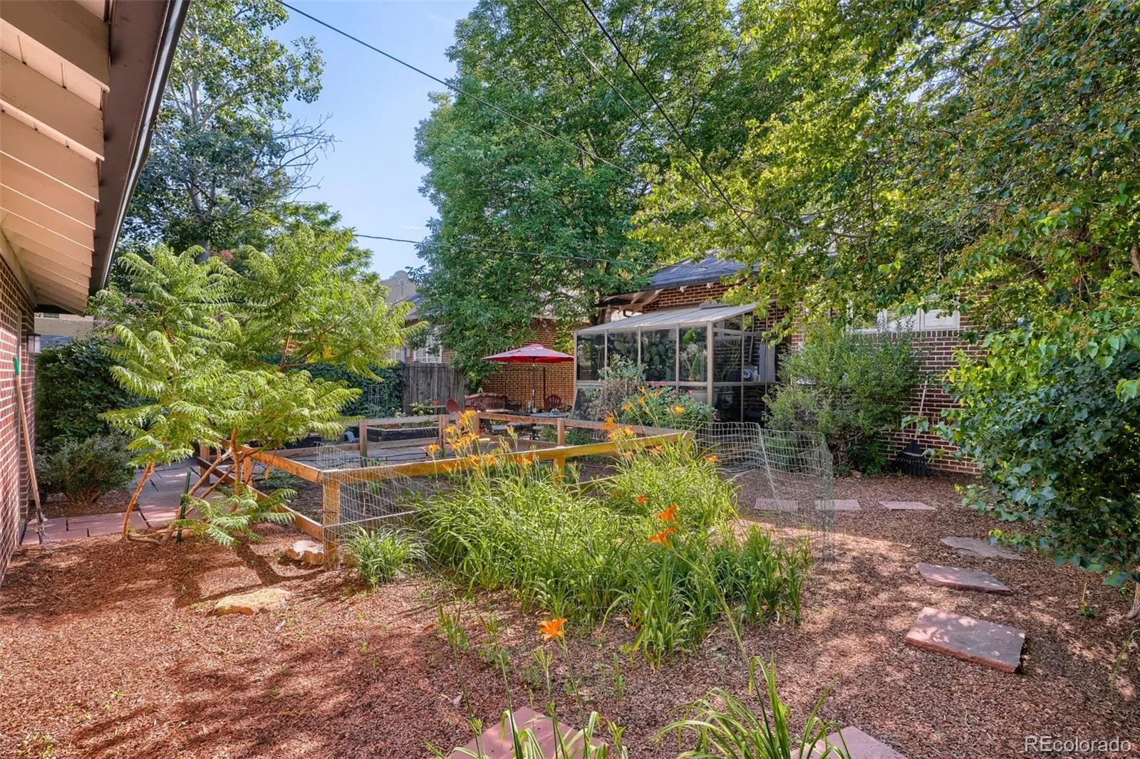 2056 Forest Street Denver CO 80207 MLS #REC3839324 07012026145859 1600 24