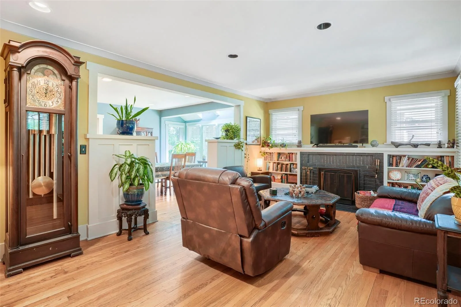 2056 Forest Street Denver CO 80207 MLS #REC3839324 07012026145859 1600 3