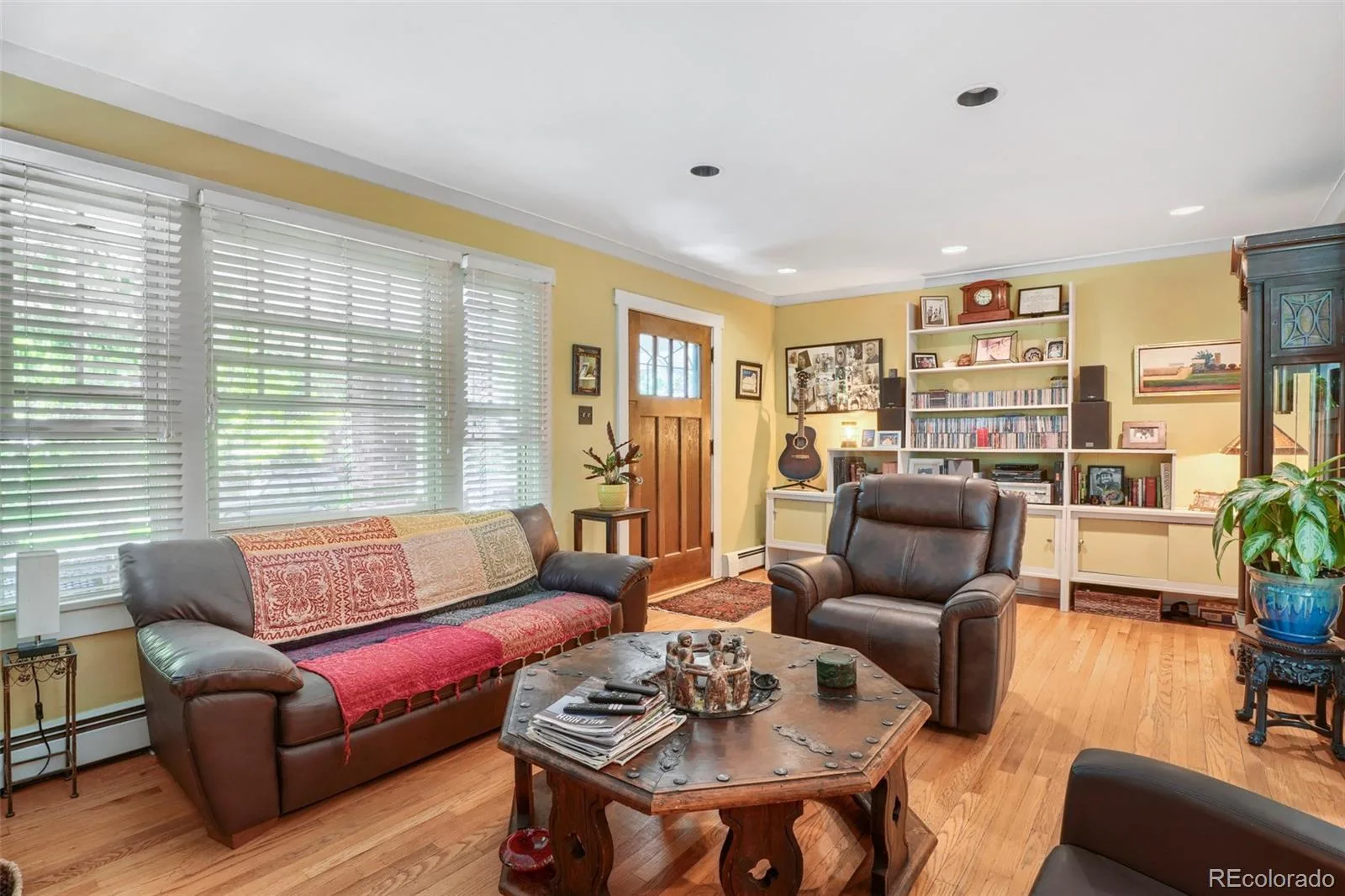 2056 Forest Street Denver CO 80207 MLS #REC3839324 07012026145859 1600 4