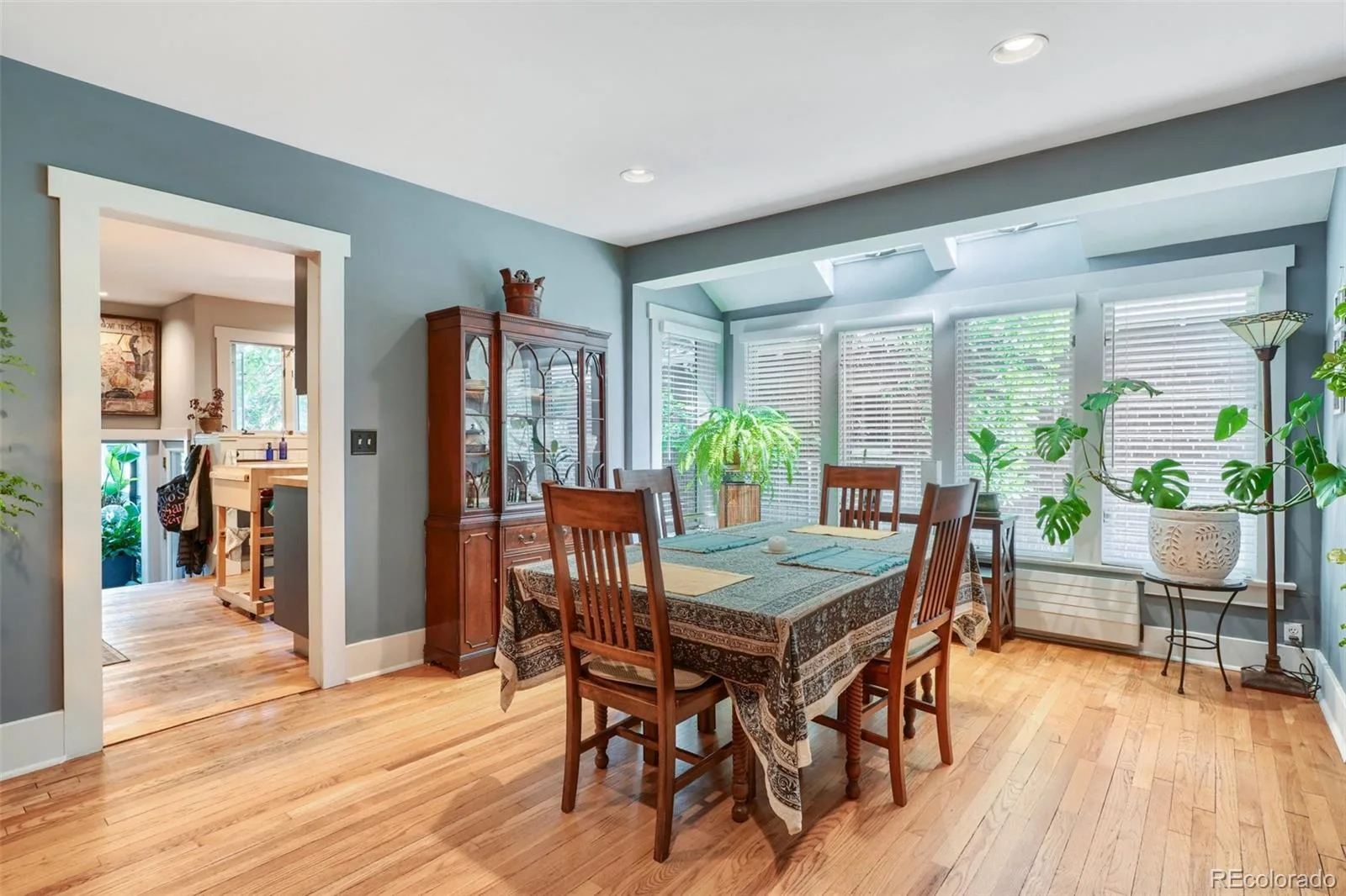 2056 Forest Street Denver CO 80207 MLS #REC3839324 07012026145859 1600 6