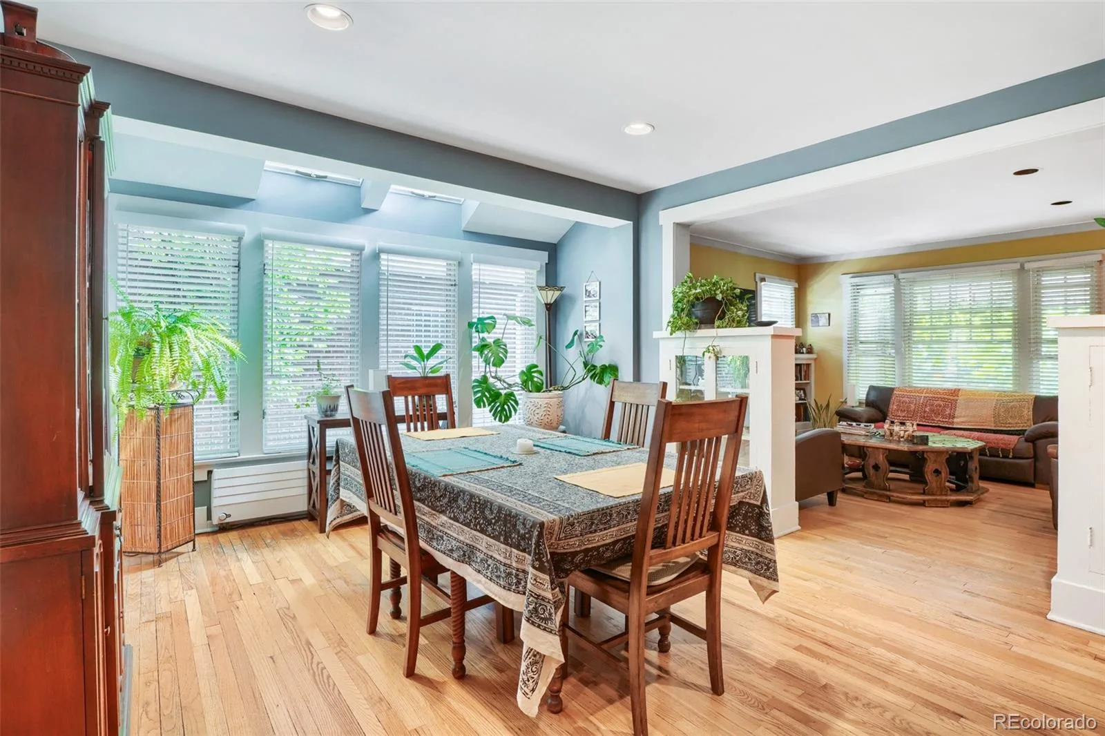 2056 Forest Street Denver CO 80207 MLS #REC3839324 07012026145859 1600 7