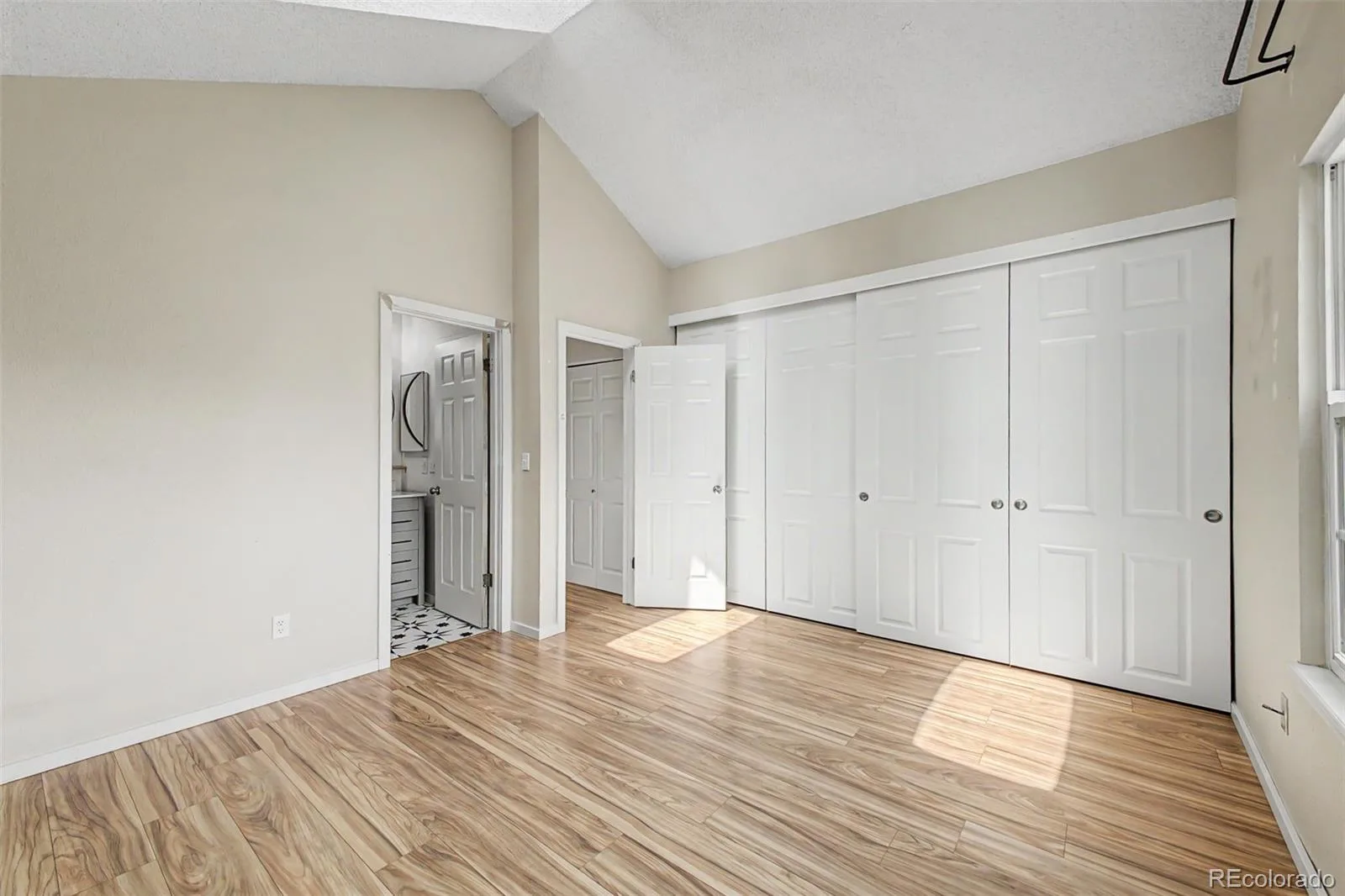 18274 E Arizona Avenue #B Aurora CO 80017 | MLS #REC3839712 08032026192918 1600 17
