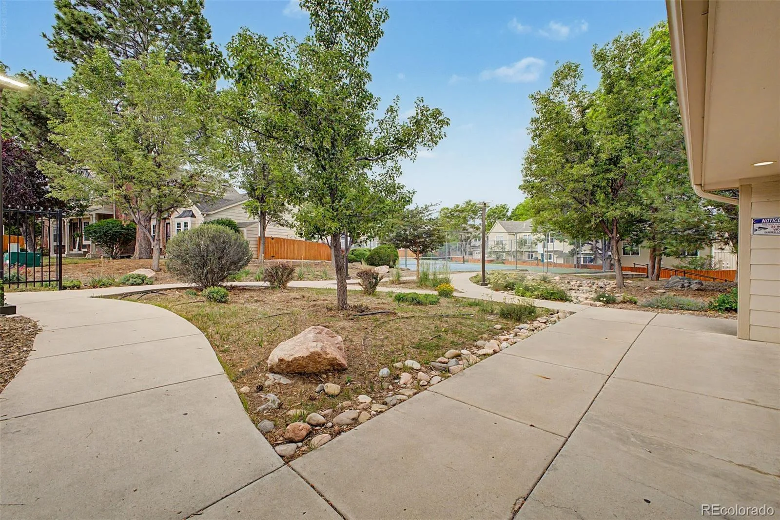 18274 E Arizona Avenue #B Aurora CO 80017 | MLS #REC3839712 08032026192918 1600 27