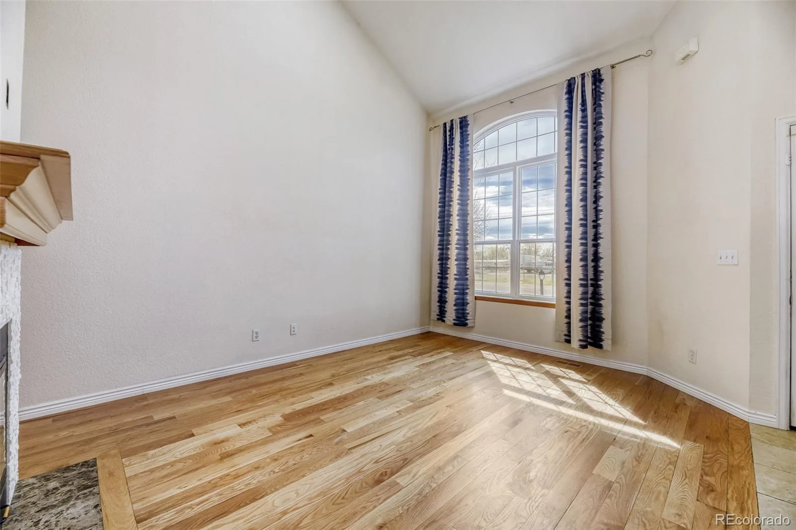 2083 S Xenia Way Denver CO 80231 | MLS #REC3841338 09302026172710 1600 4
