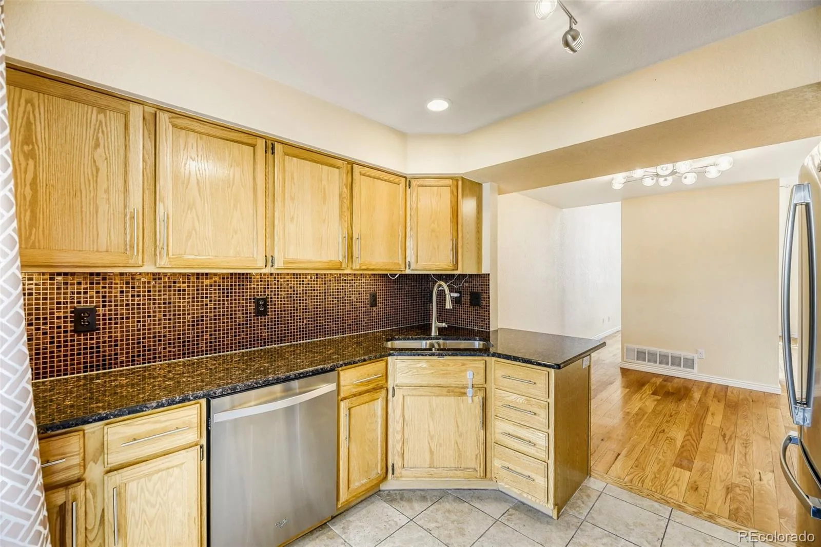 2083 S Xenia Way Denver CO 80231 | MLS #REC3841338 09302026172710 1600 9