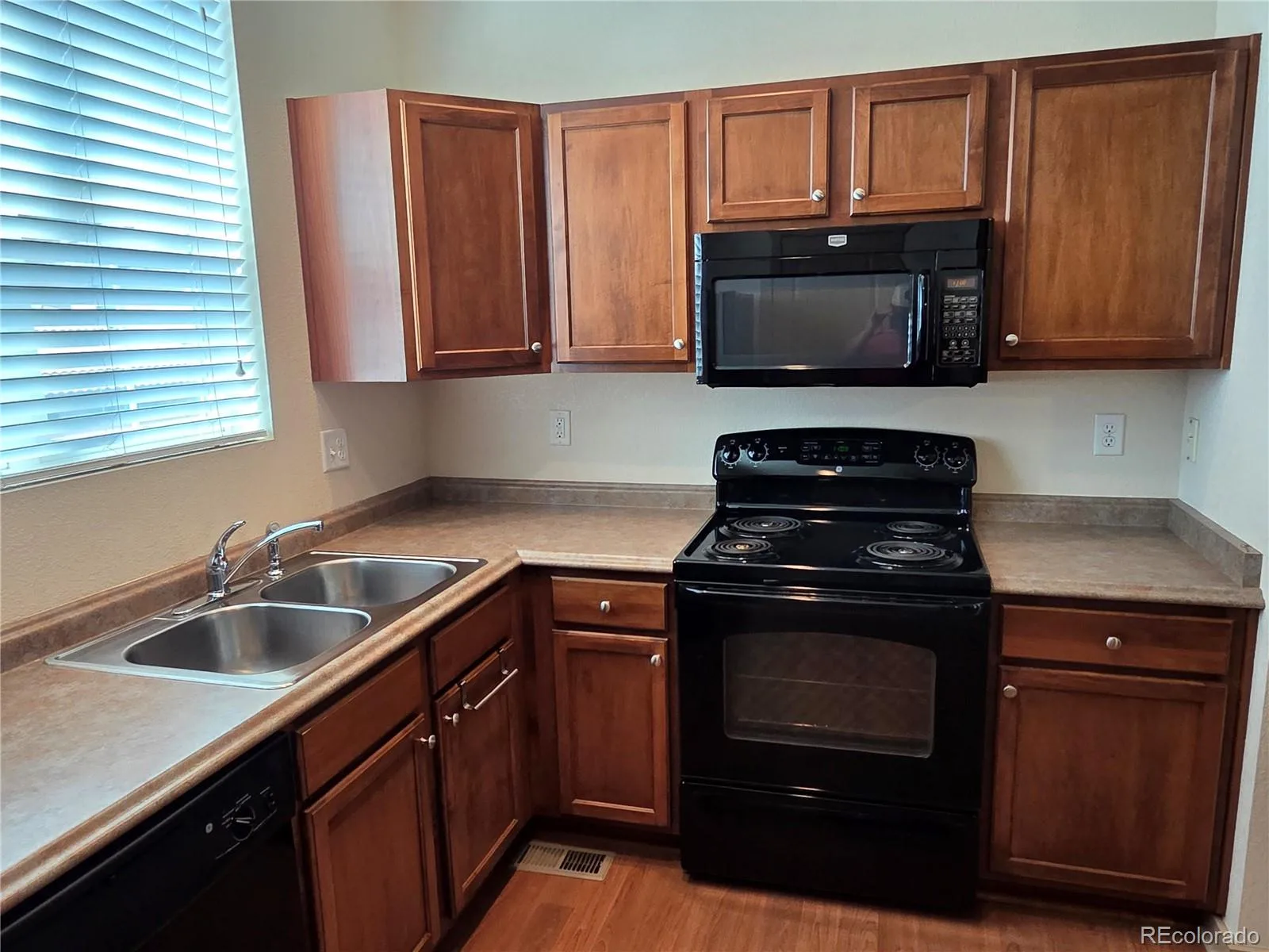 2872 Havana Street Denver CO 80238 | MLS #REC3843395 08192026005706 1600 5