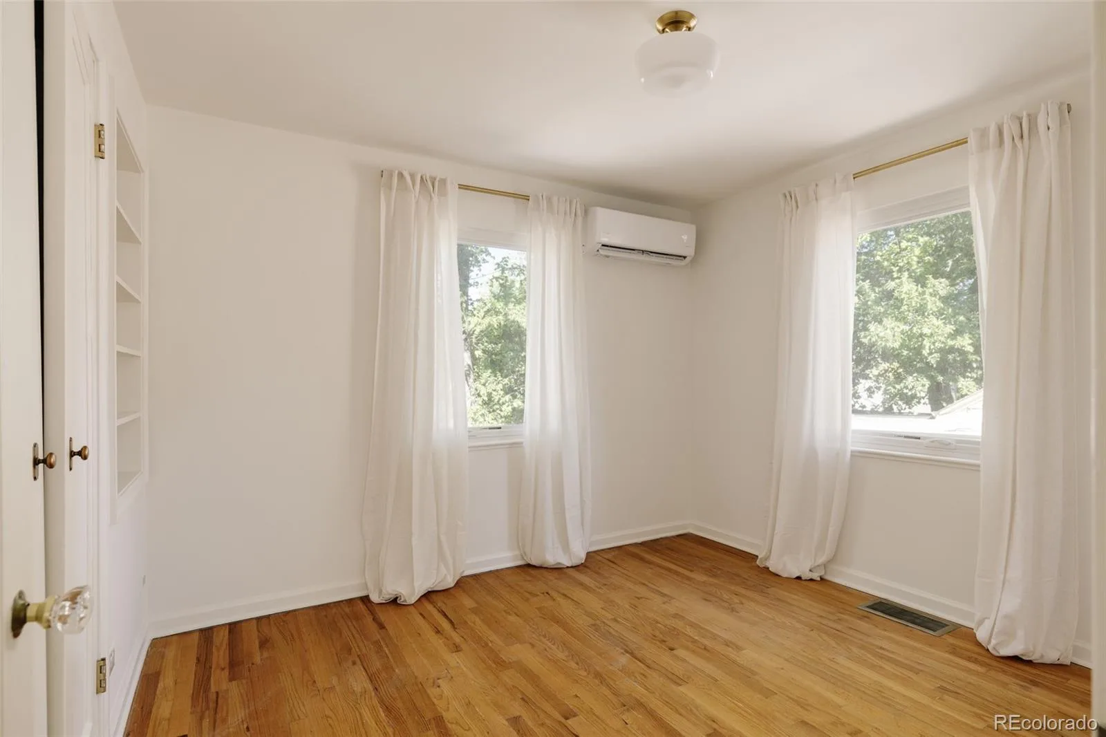1585 S Josephine Street Denver CO 80210 | MLS #REC3843403 08252026215434 1600 30
