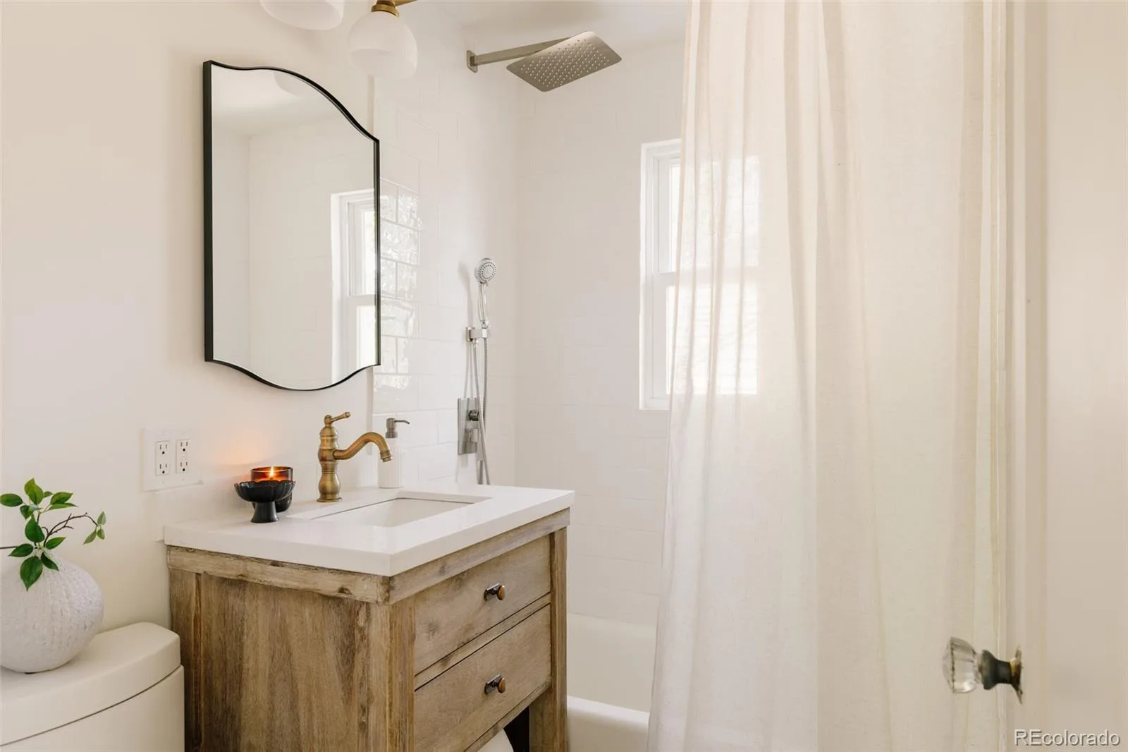 1585 S Josephine Street Denver CO 80210 | MLS #REC3843403 08252026215434 1600 9