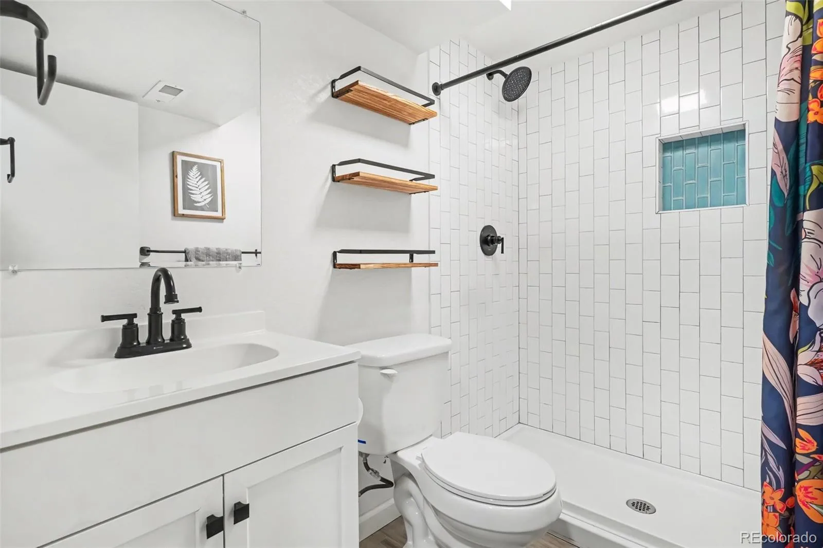 15176 E Jefferson Place Aurora CO 80014 | MLS #REC3843454 07232026070327 1600 25