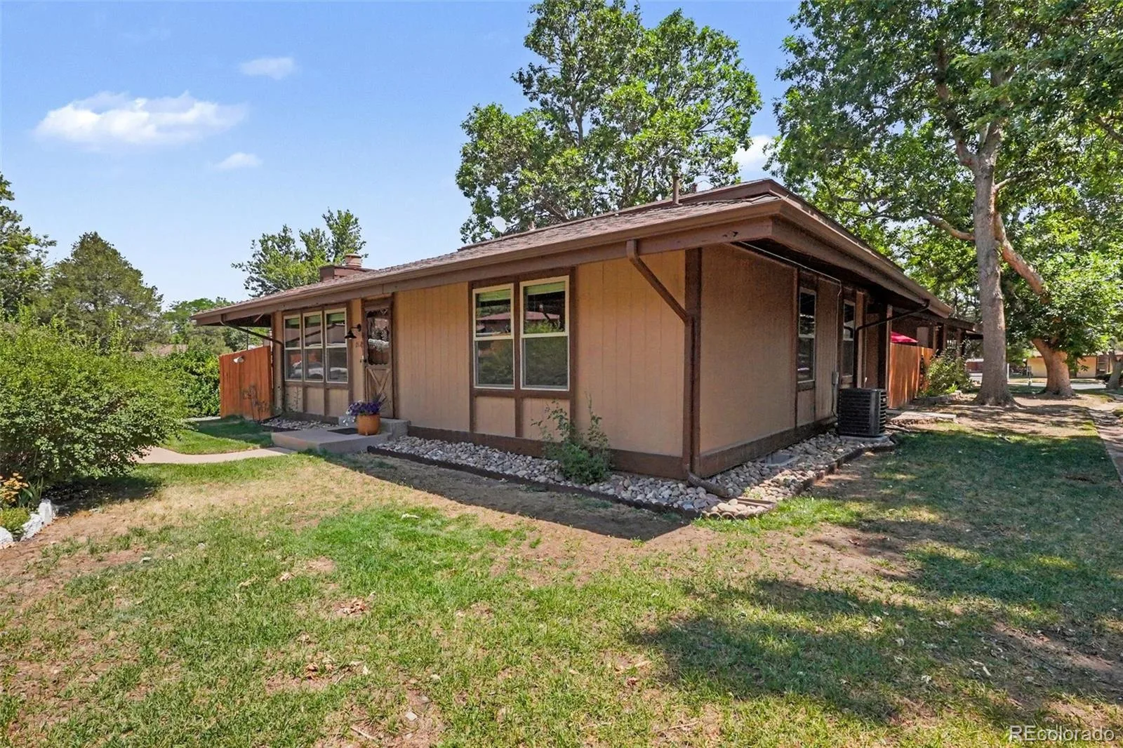 15176 E Jefferson Place Aurora CO 80014 | MLS #REC3843454 07232026070327 1600 29