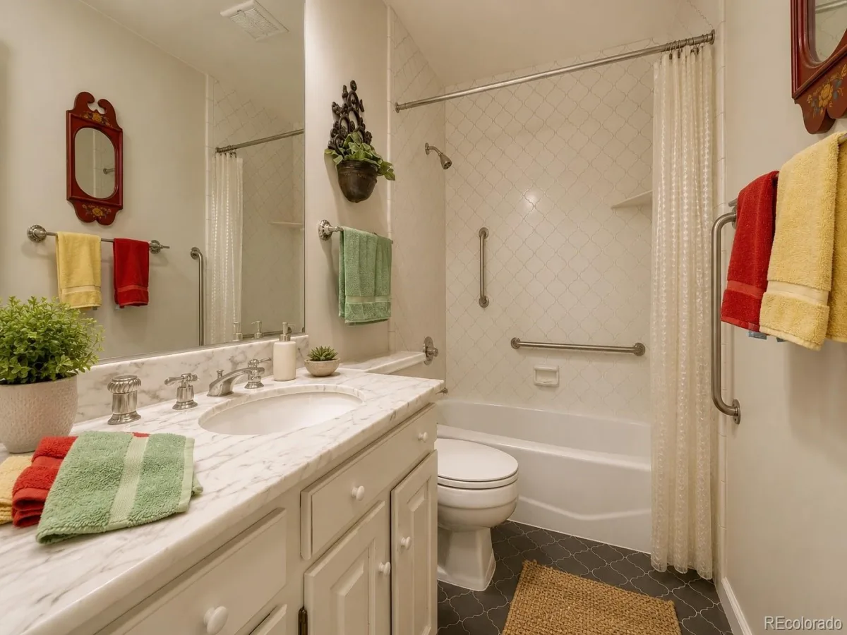 2800 S University Boulevard #11 Denver CO 80210 | MLS #REC3843990 07222026155914 1200 20