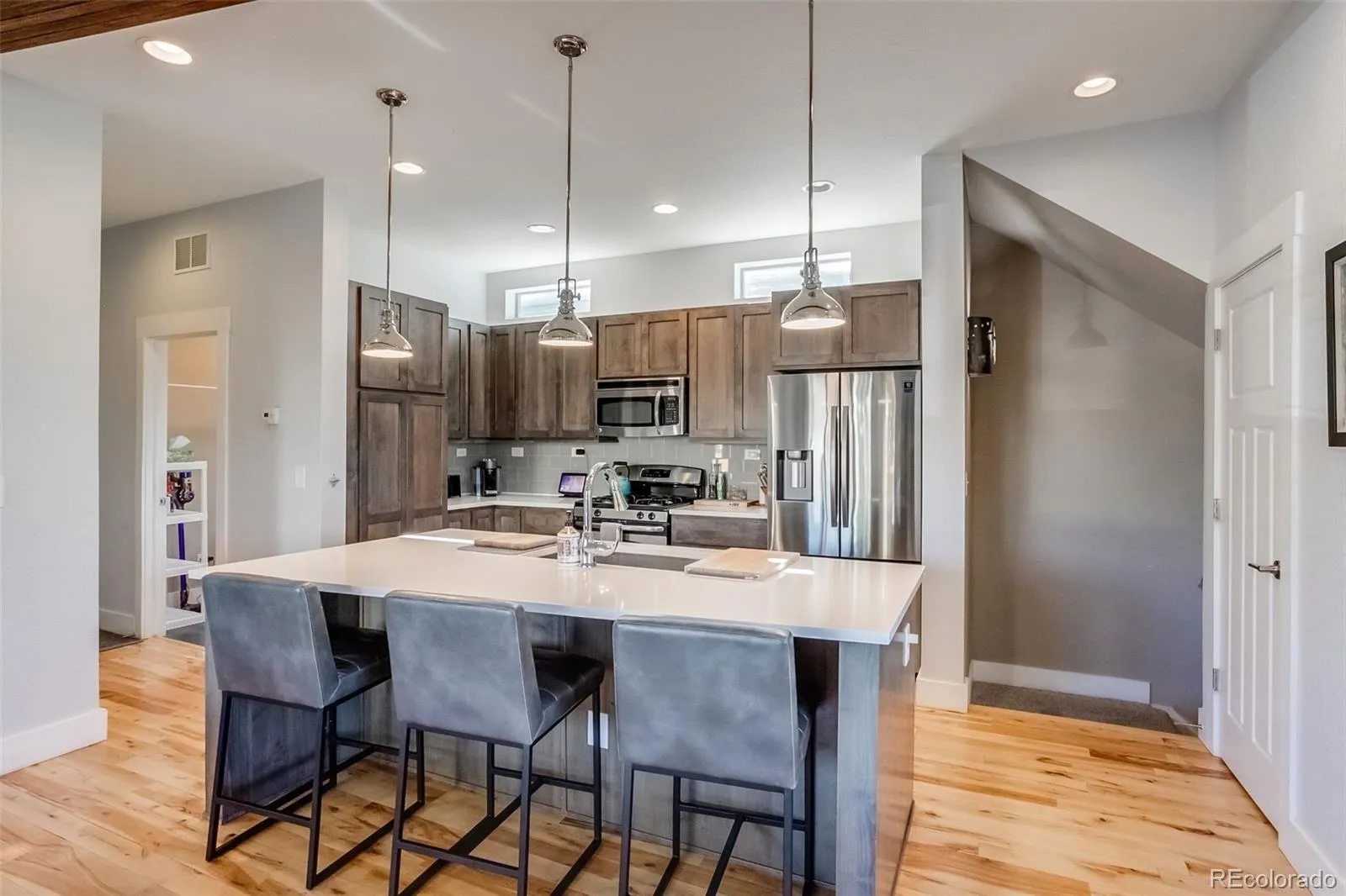 04092026215255 1600 10