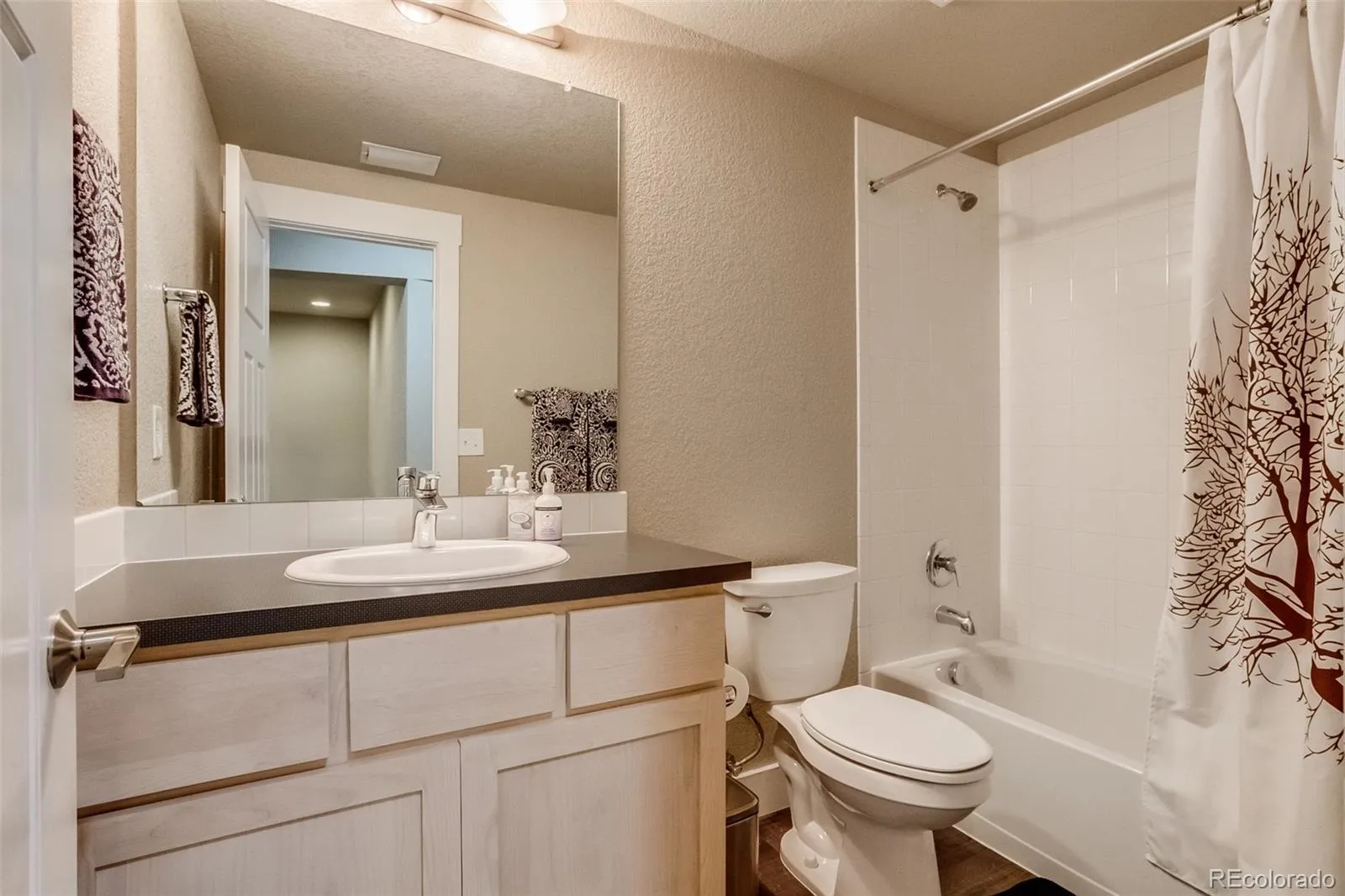 04092026215255 1600 44