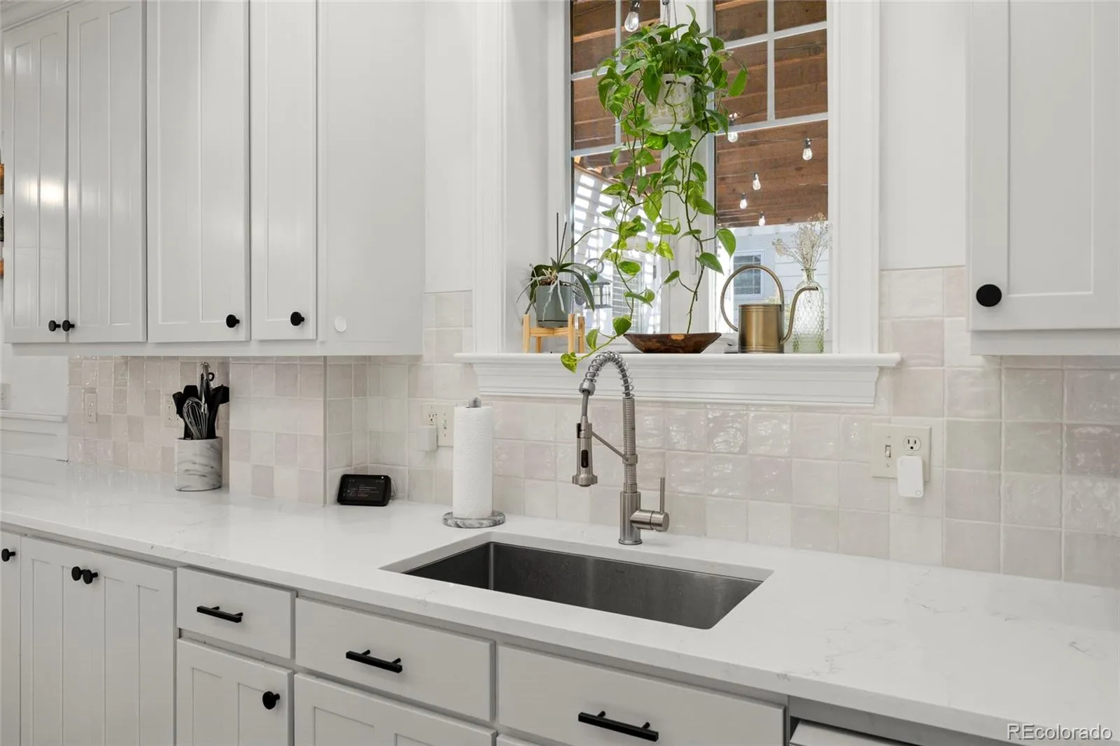 04062026153751 1600 16