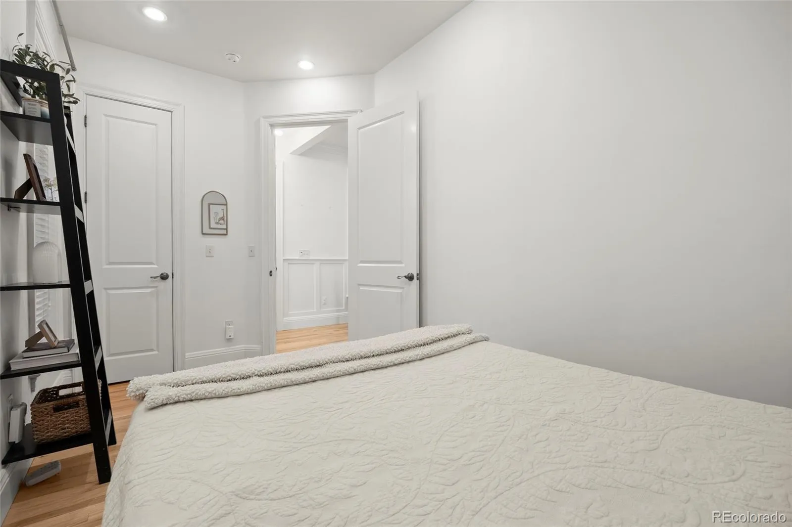 04062026153751 1600 23