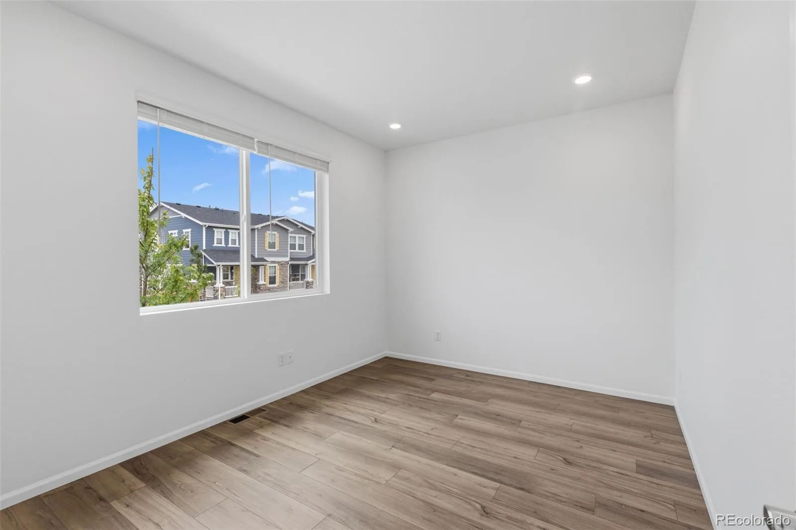 21303 E 63rd Drive Aurora CO 80019 | MLS #REC3846110 06292026184453 1600 14