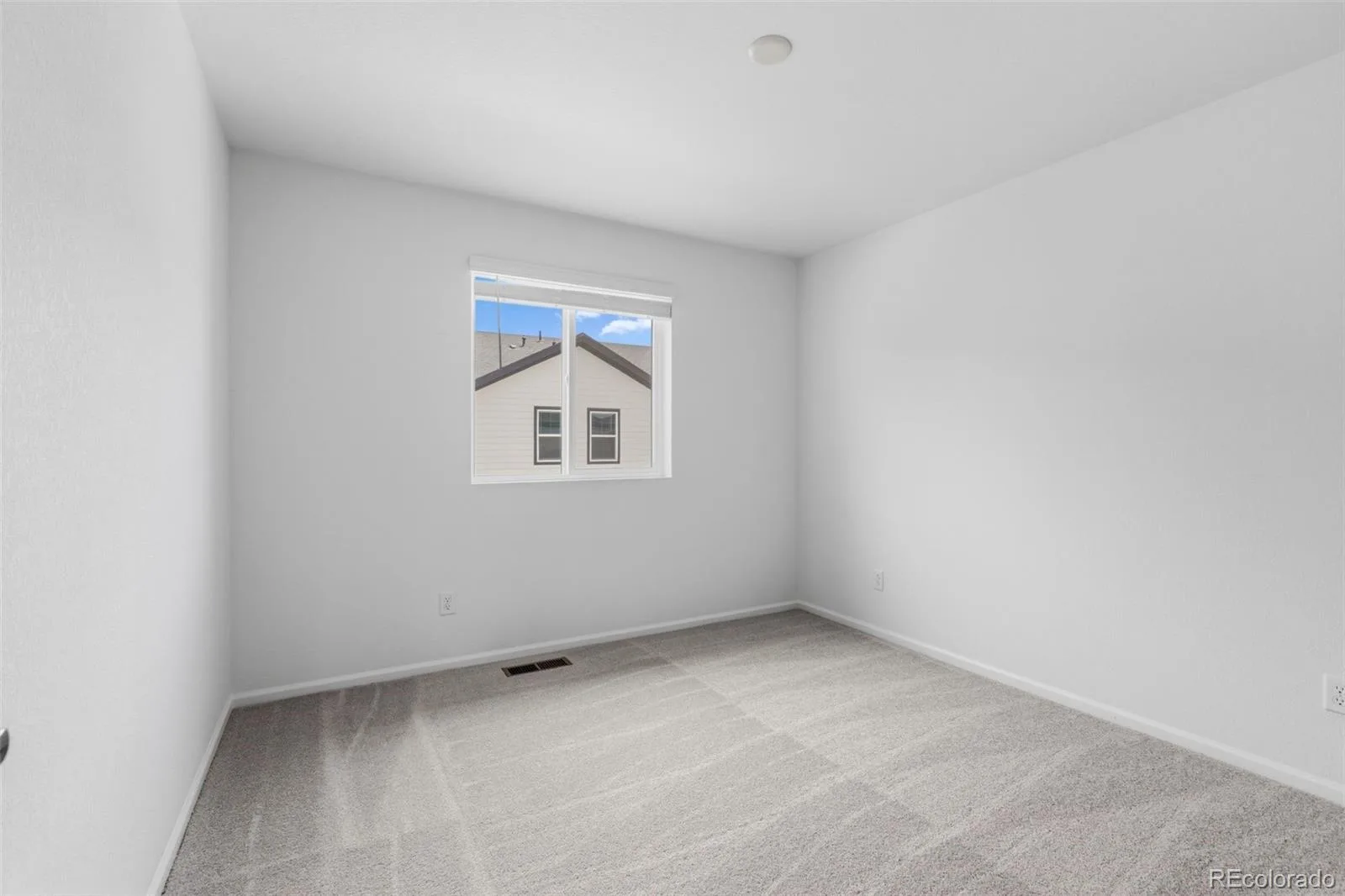 21303 E 63rd Drive Aurora CO 80019 | MLS #REC3846110 06292026184453 1600 27