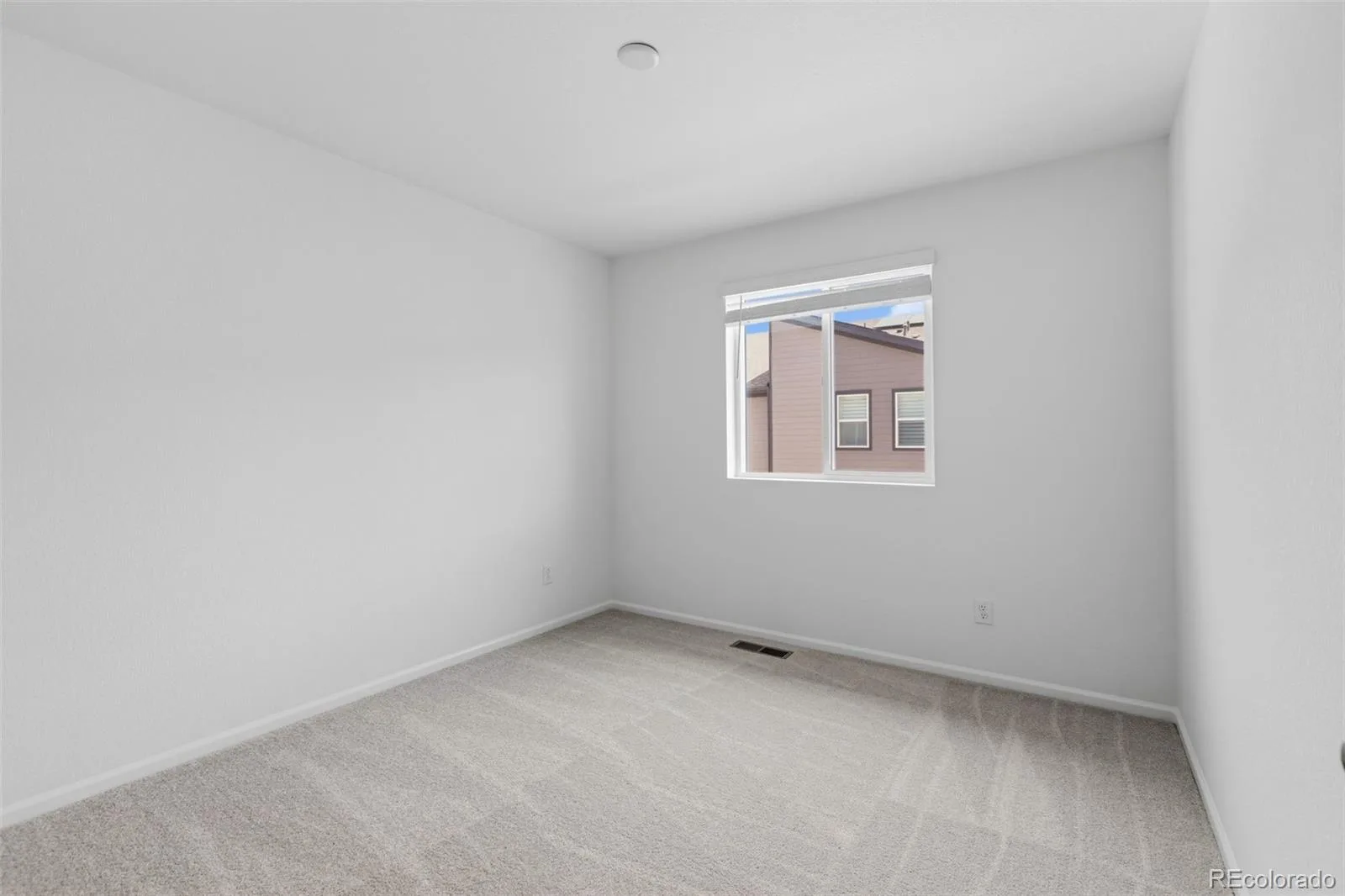 21303 E 63rd Drive Aurora CO 80019 | MLS #REC3846110 06292026184453 1600 29