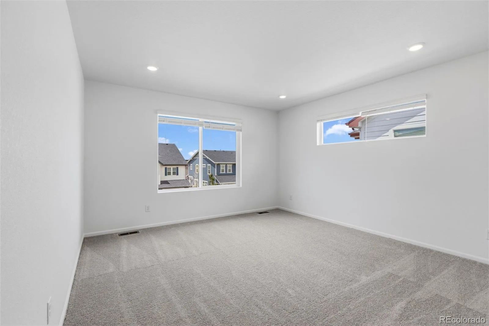 21303 E 63rd Drive Aurora CO 80019 | MLS #REC3846110 06292026184453 1600 34
