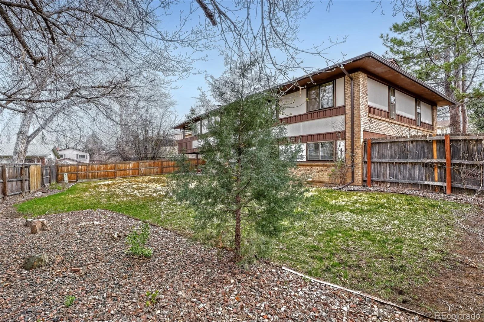2923 S Reading Court Denver CO 80231 MLS #REC3847639 06252026223343 1600 37